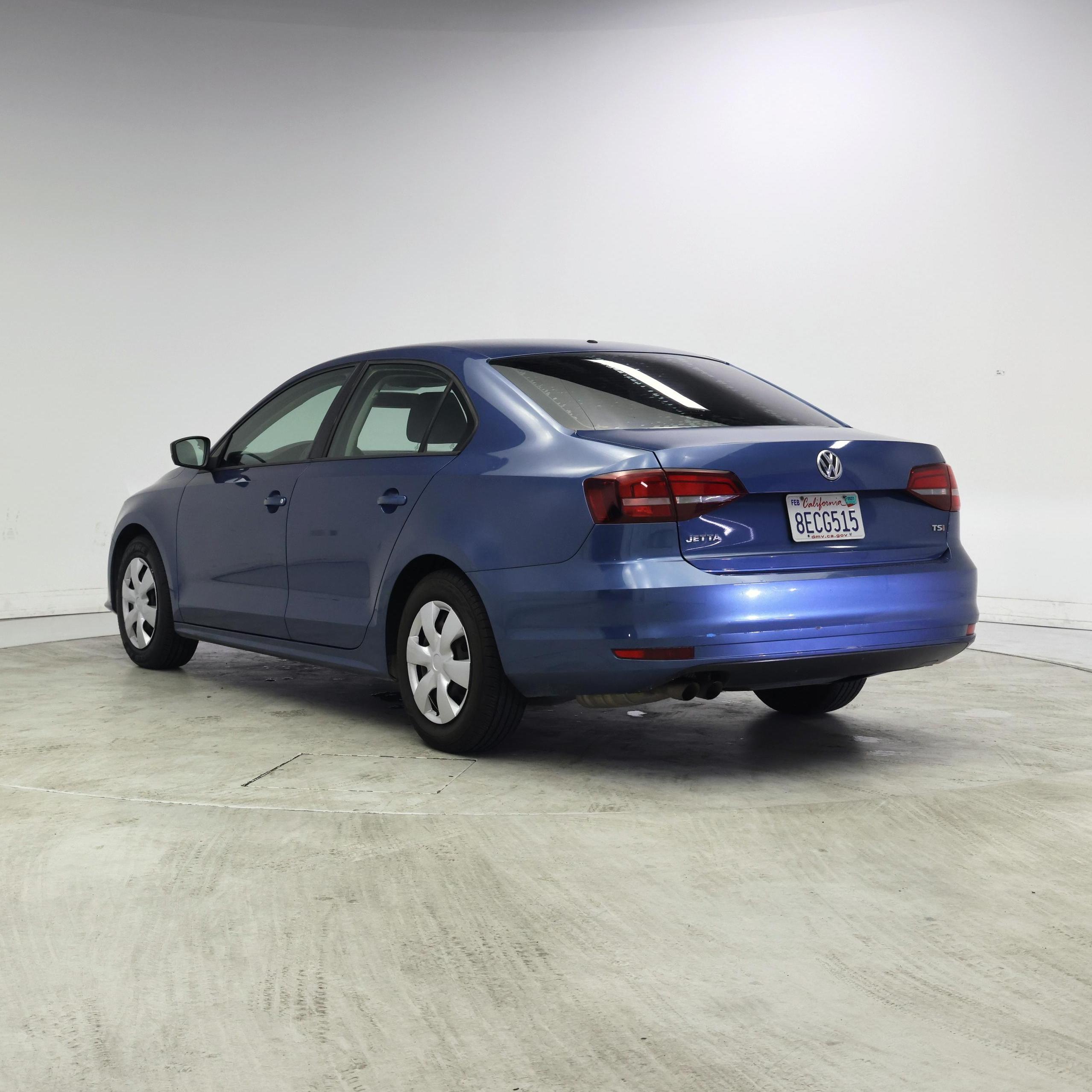 Thumbnail: 2016 Volkswagen Jetta - 2