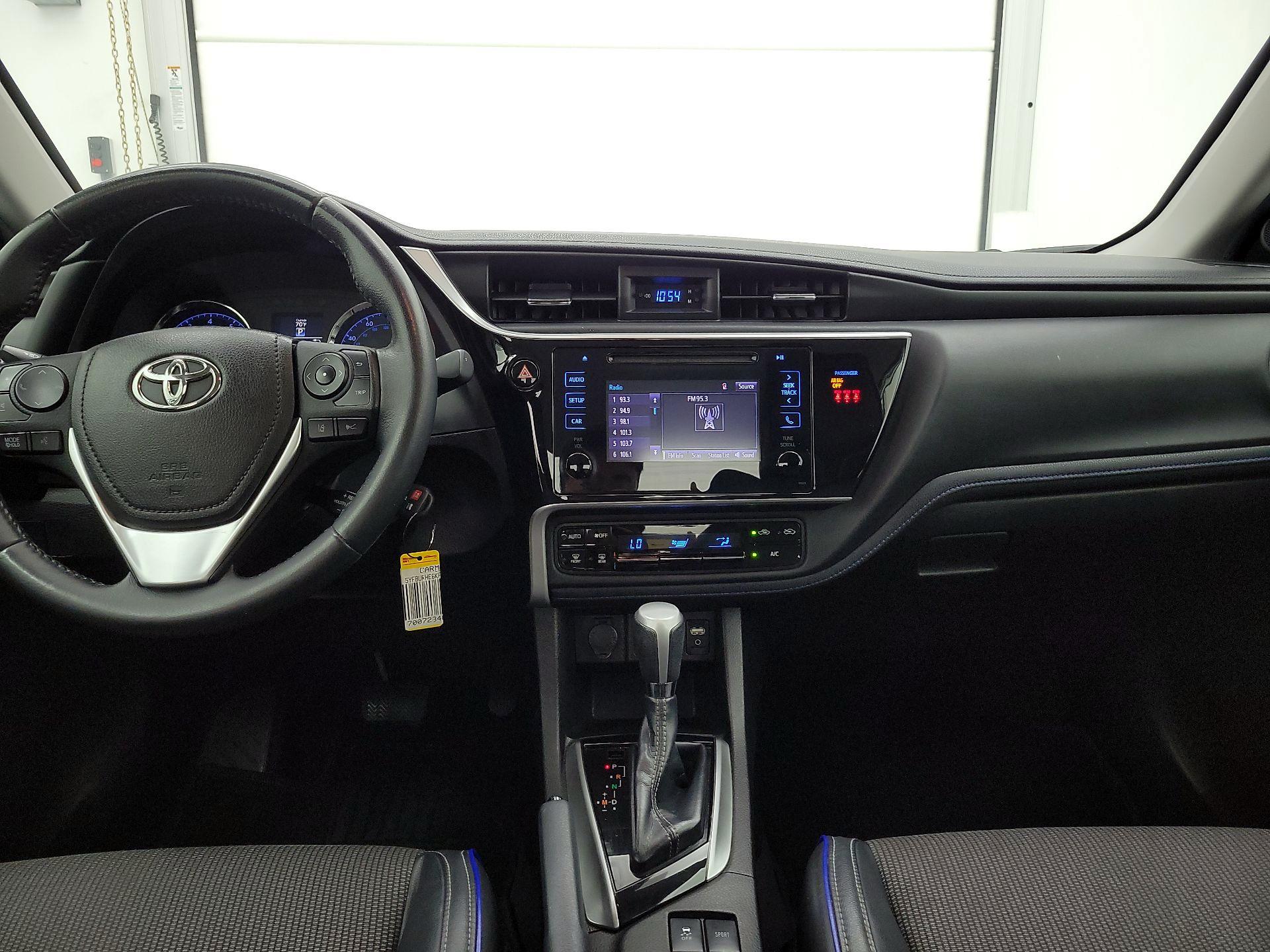 Thumbnail: 2019 Toyota Corolla - 9