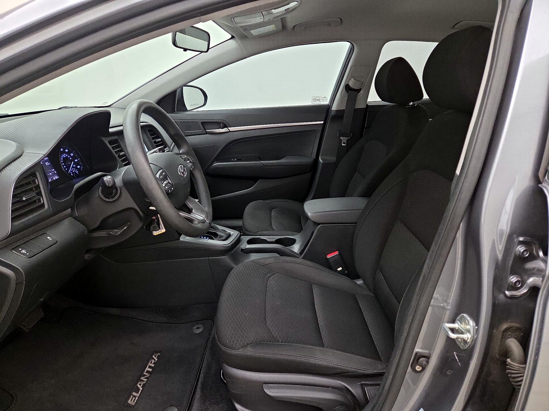 Thumbnail: 2019 Hyundai Elantra - 11
