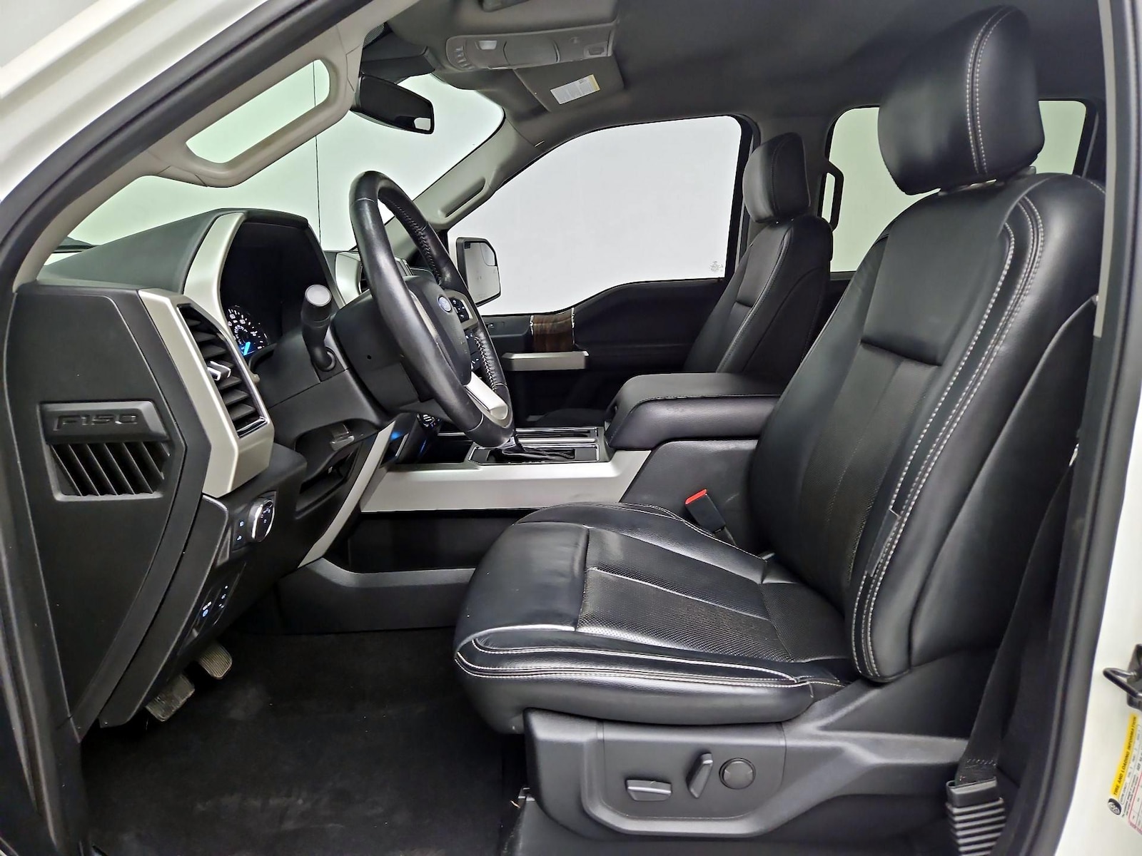 2019 Ford F-150 Lariat - Photo 12