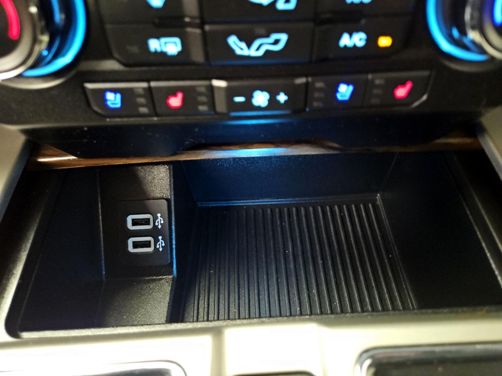 2019 Ford F-150 Lariat - Photo 20