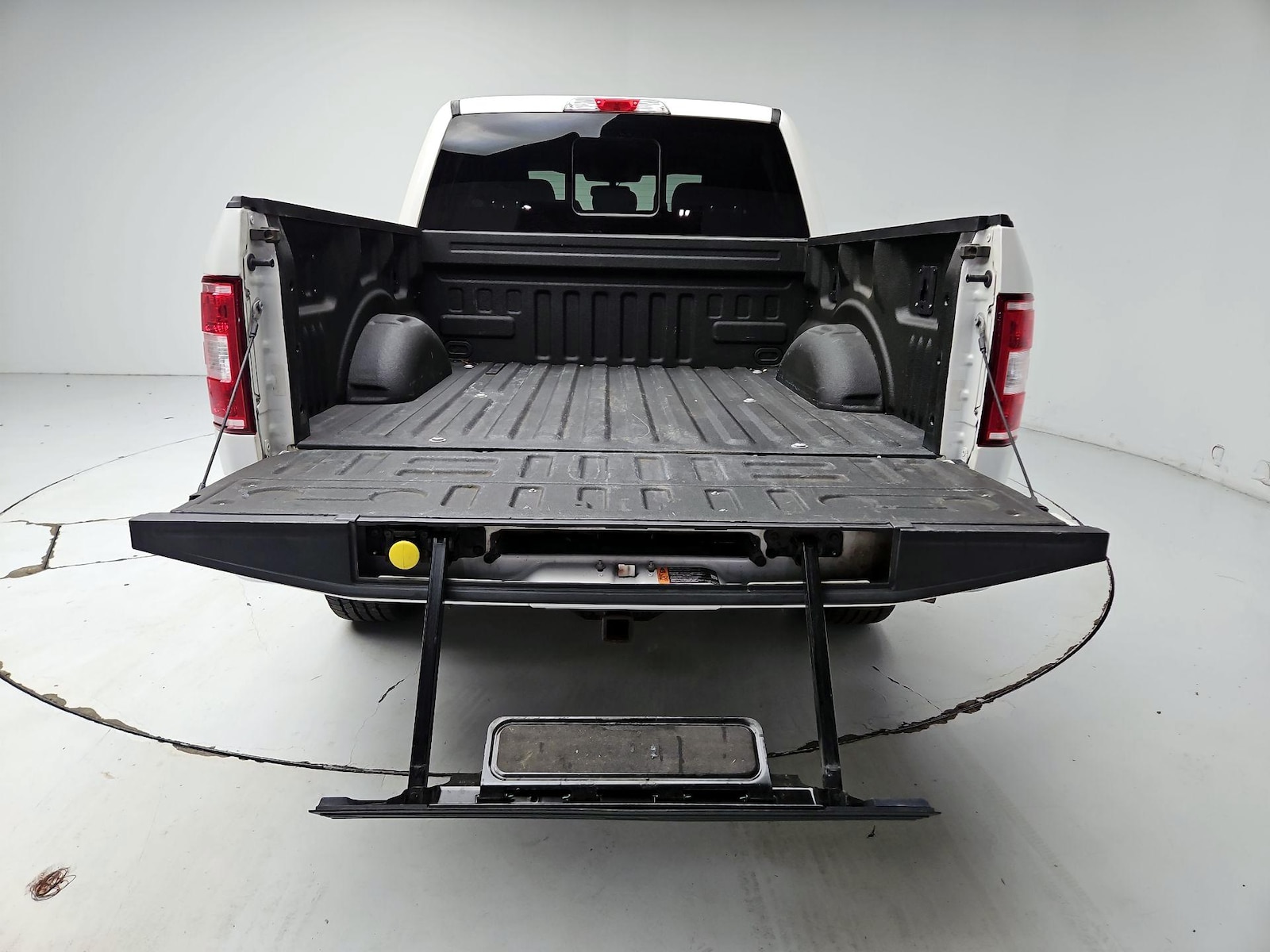 2019 Ford F-150 Lariat - Photo 23