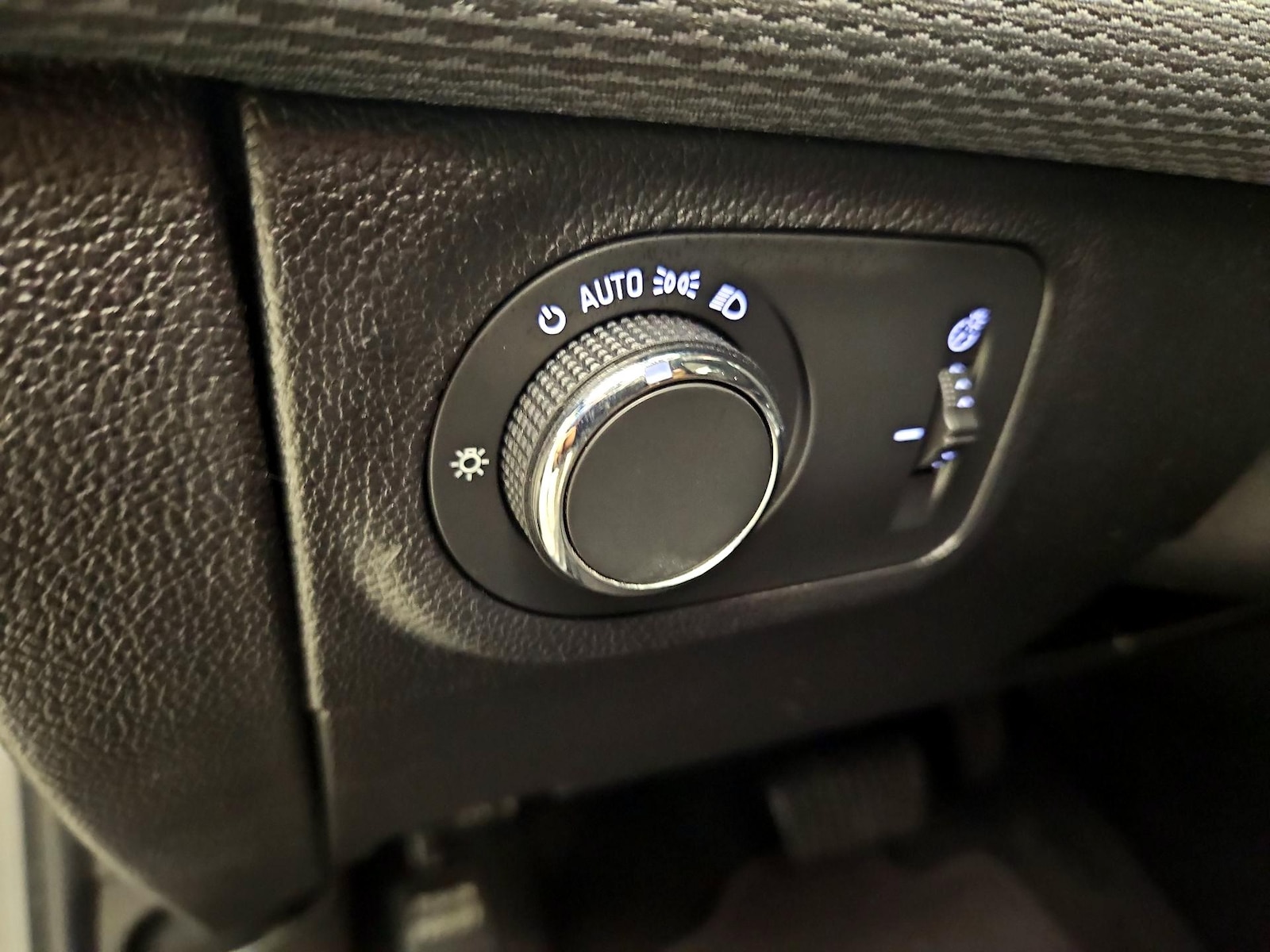 2018 Chevrolet Cruze LT - Photo 14