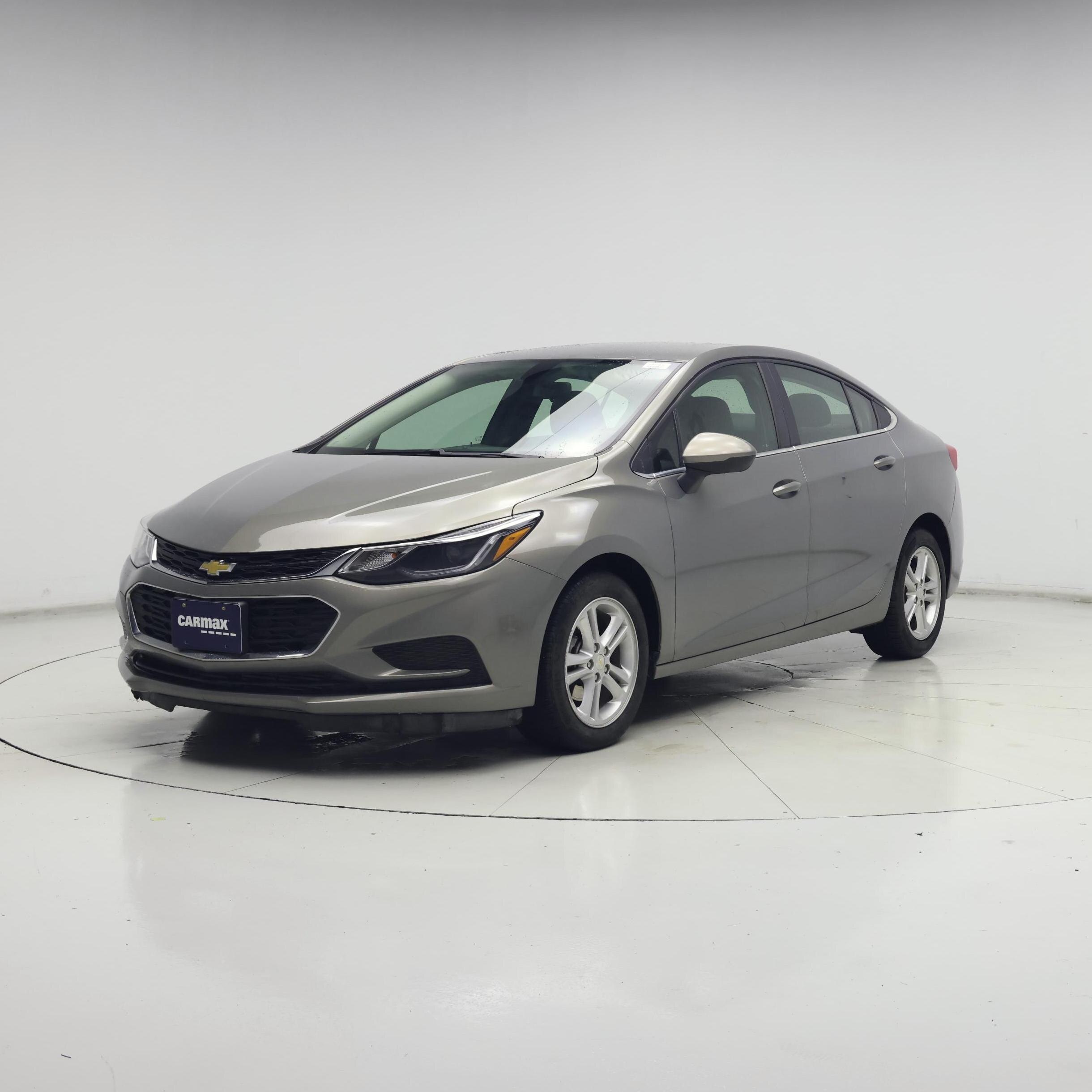 Thumbnail: 2018 Chevrolet Cruze - 4