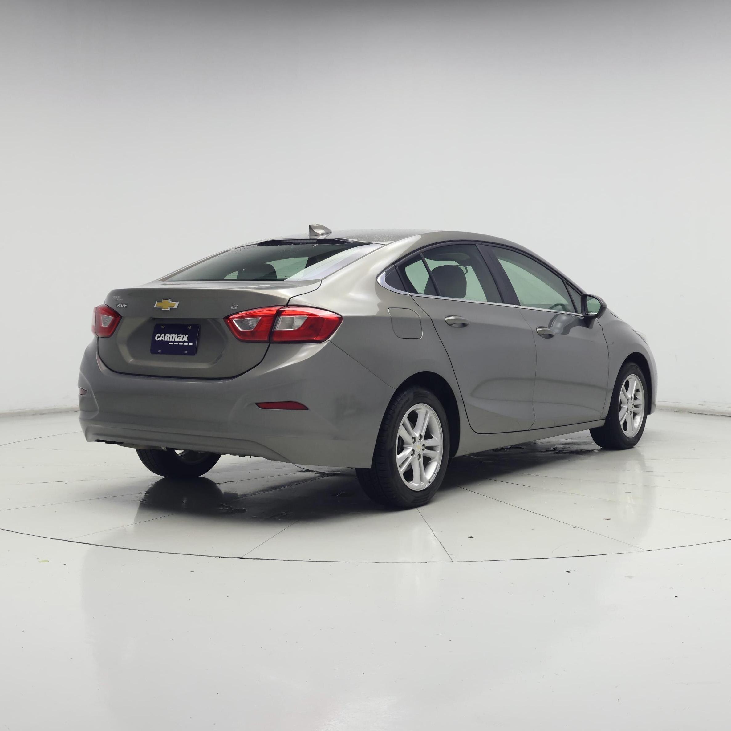 Thumbnail: 2018 Chevrolet Cruze - 8
