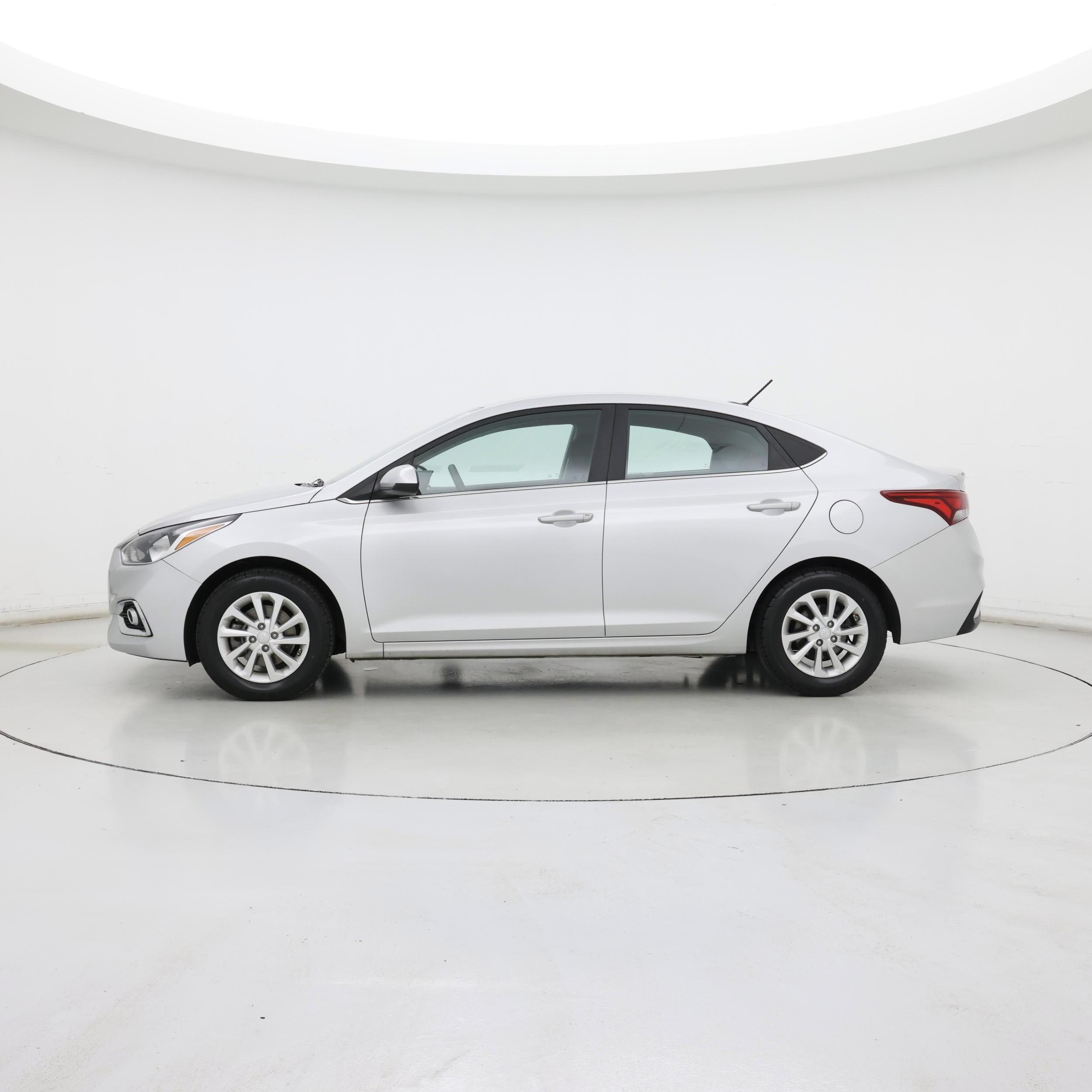 Thumbnail: 2022 Hyundai Accent - 3
