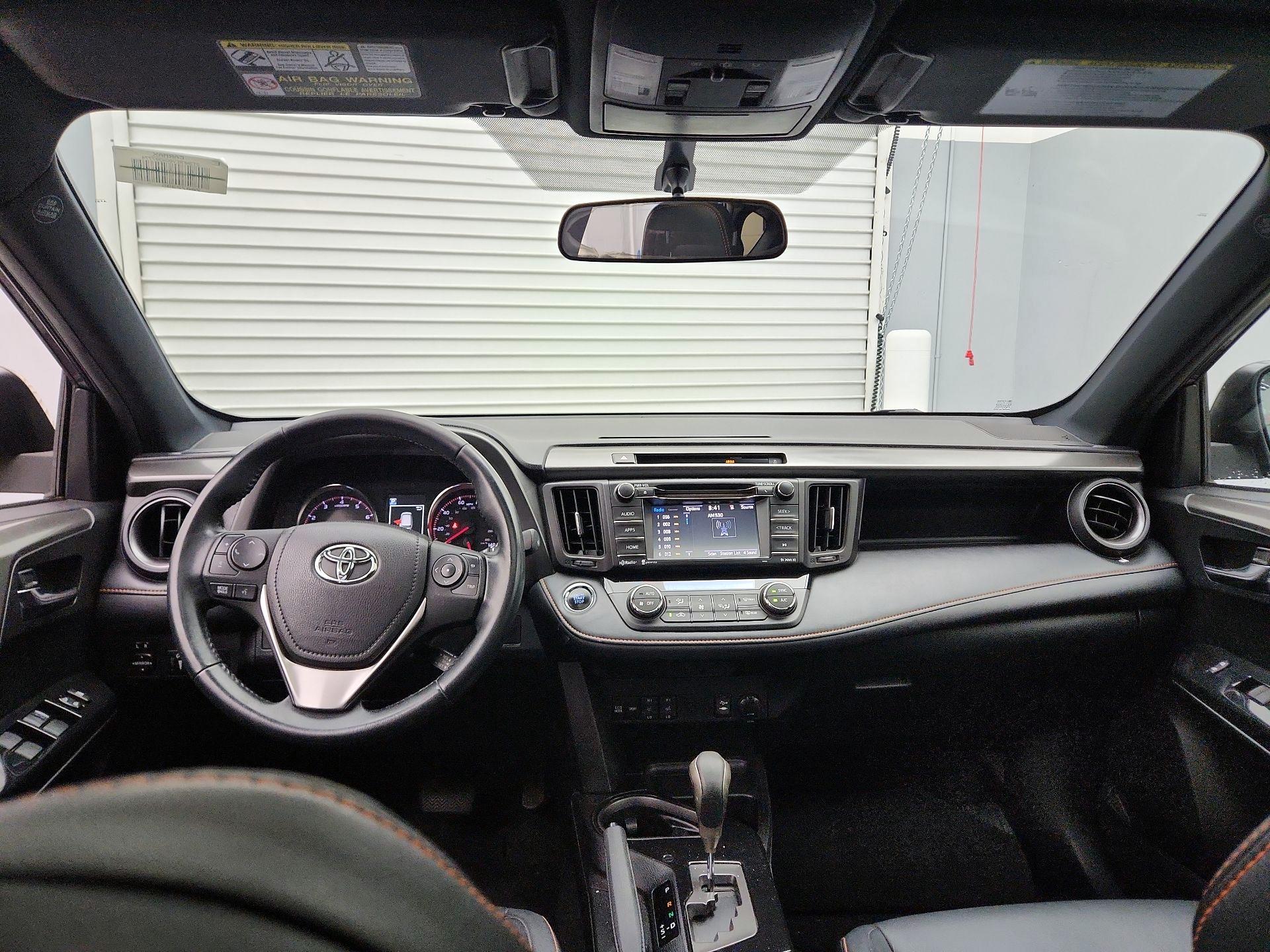 Thumbnail: 2016 Toyota RAV4 - 9