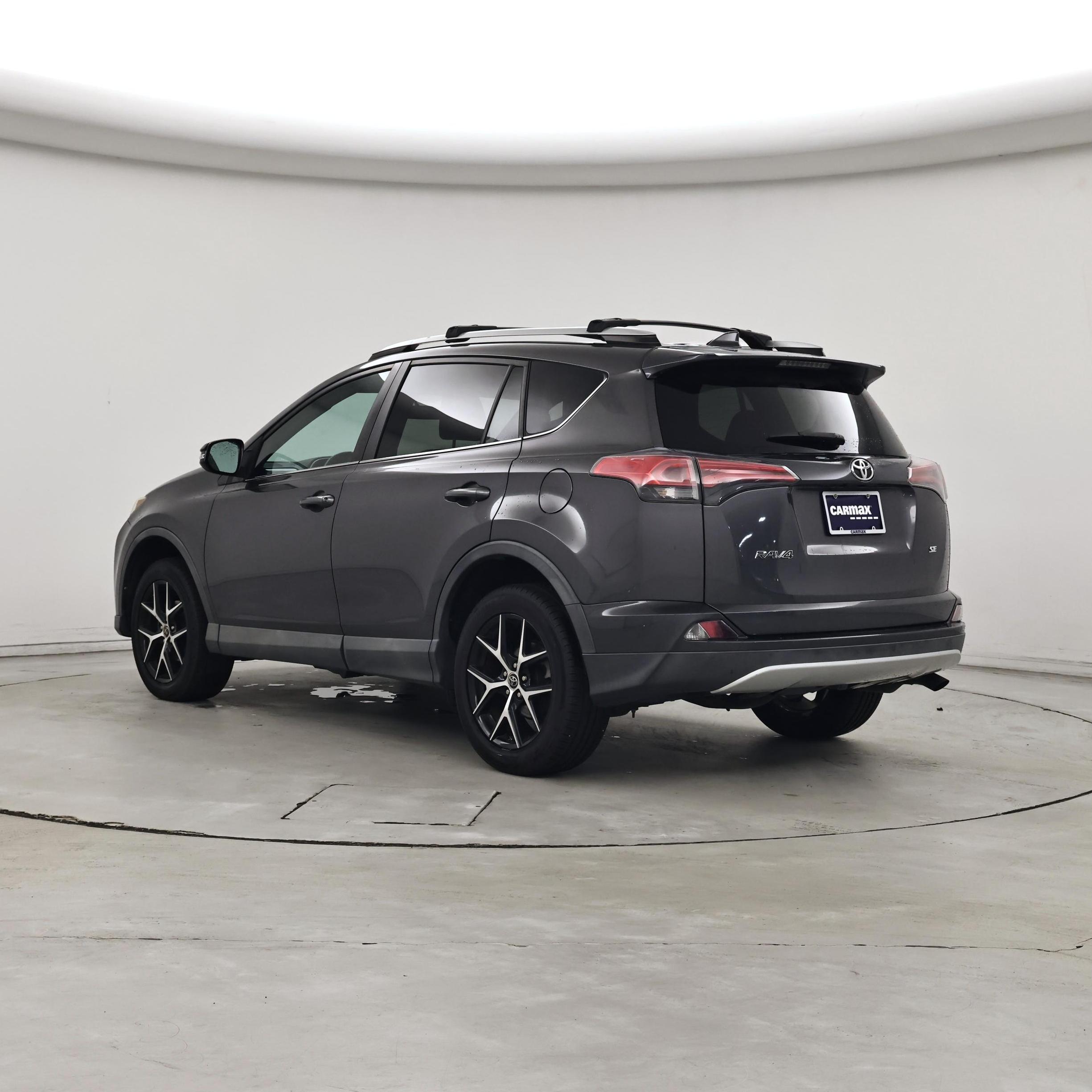 Thumbnail: 2016 Toyota RAV4 - 2