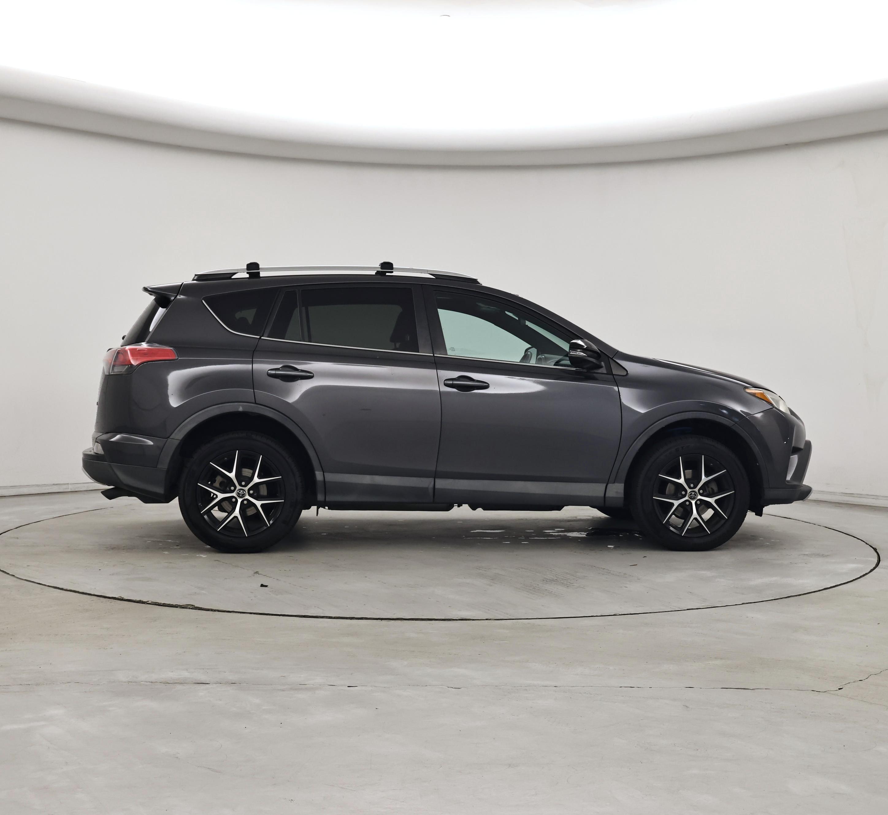 Thumbnail: 2016 Toyota RAV4 - 7