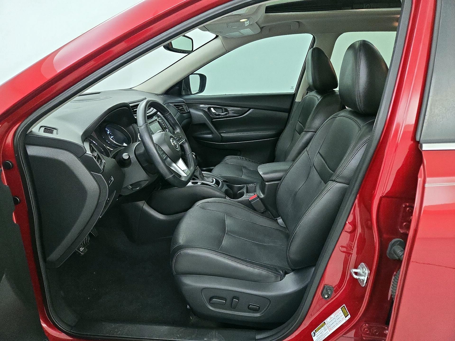 Thumbnail: 2018 Nissan Rogue - 11
