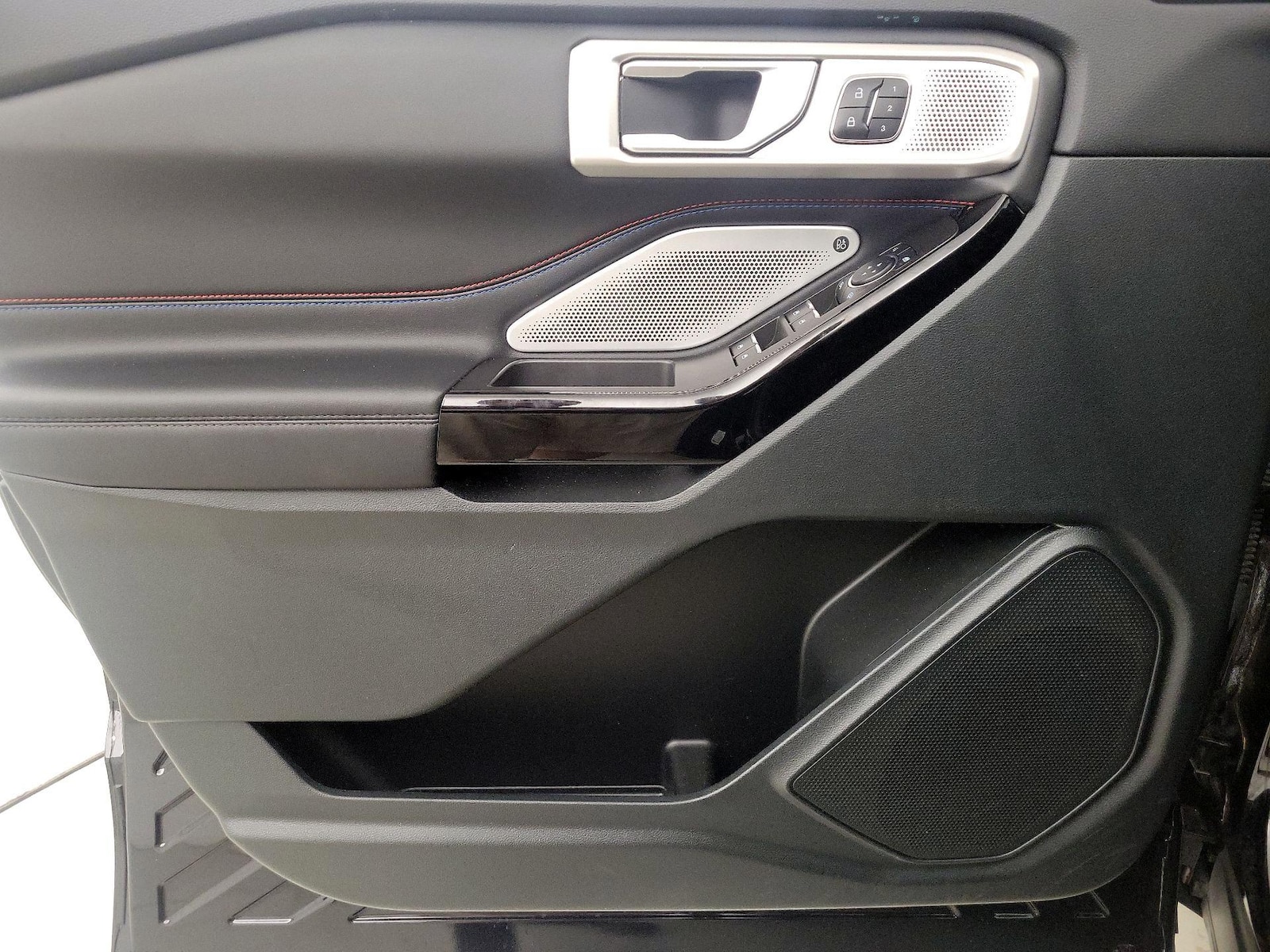 2023 Ford Explorer ST - Photo 13