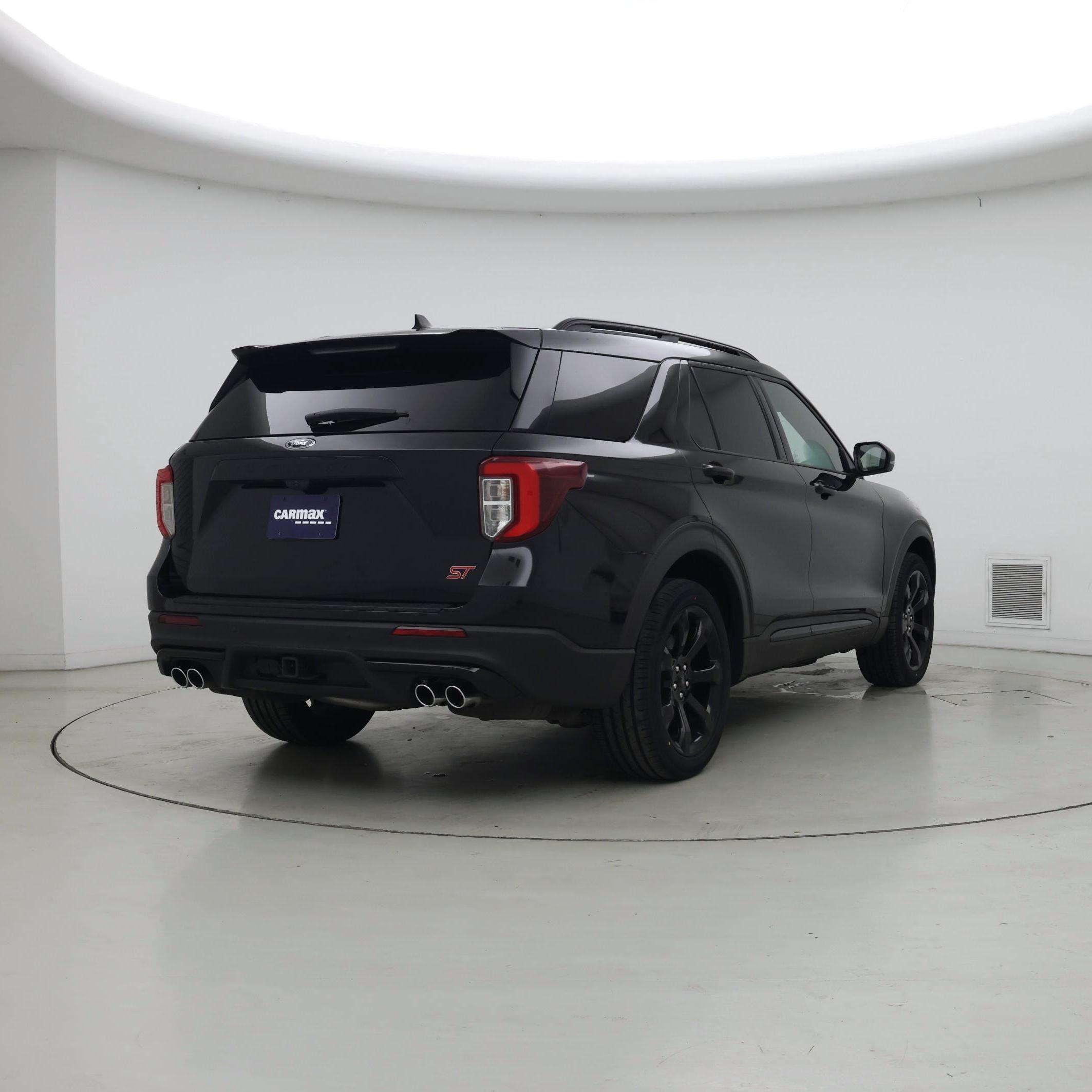 Thumbnail: 2023 Ford Explorer - 8