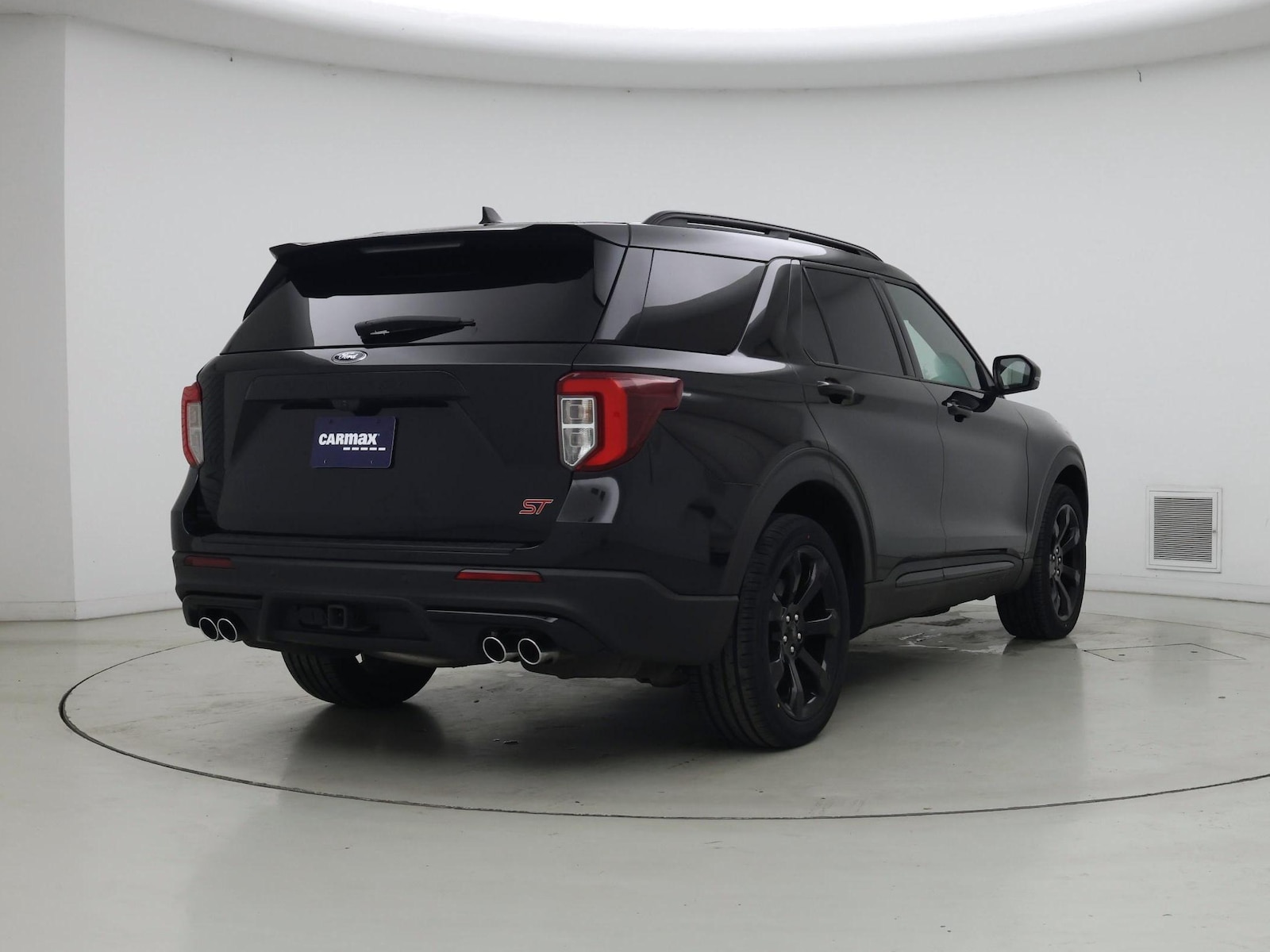 2023 Ford Explorer ST - Photo 9