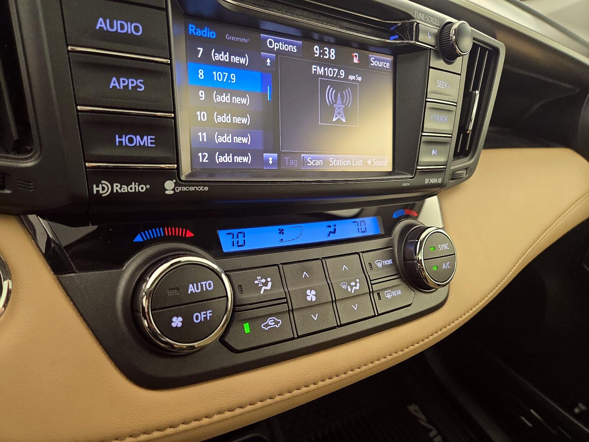 Thumbnail: 2018 Toyota RAV4 - 16