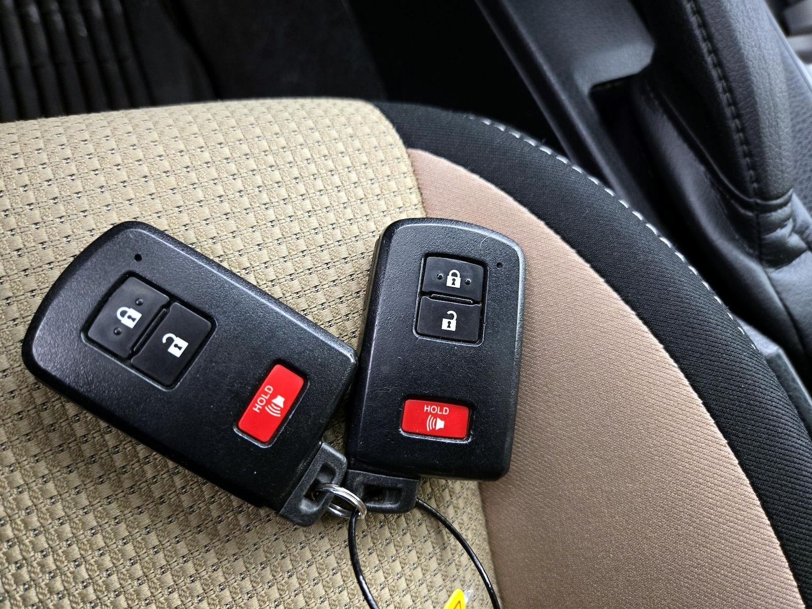 2018 Toyota RAV4 XLE - Photo 25