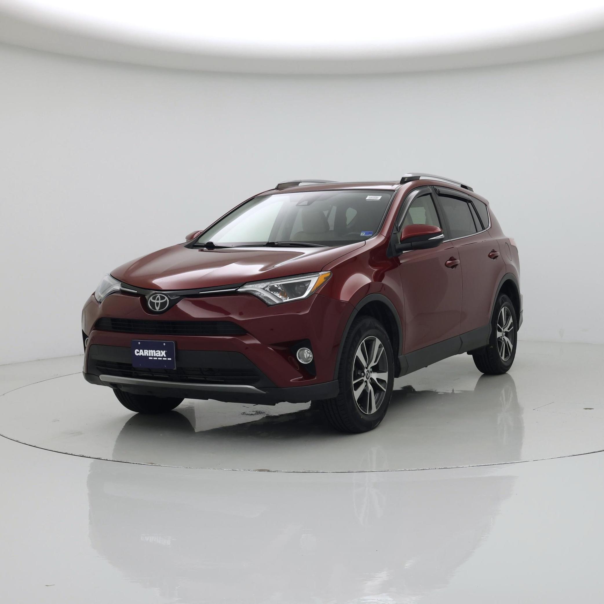 Thumbnail: 2018 Toyota RAV4 - 4