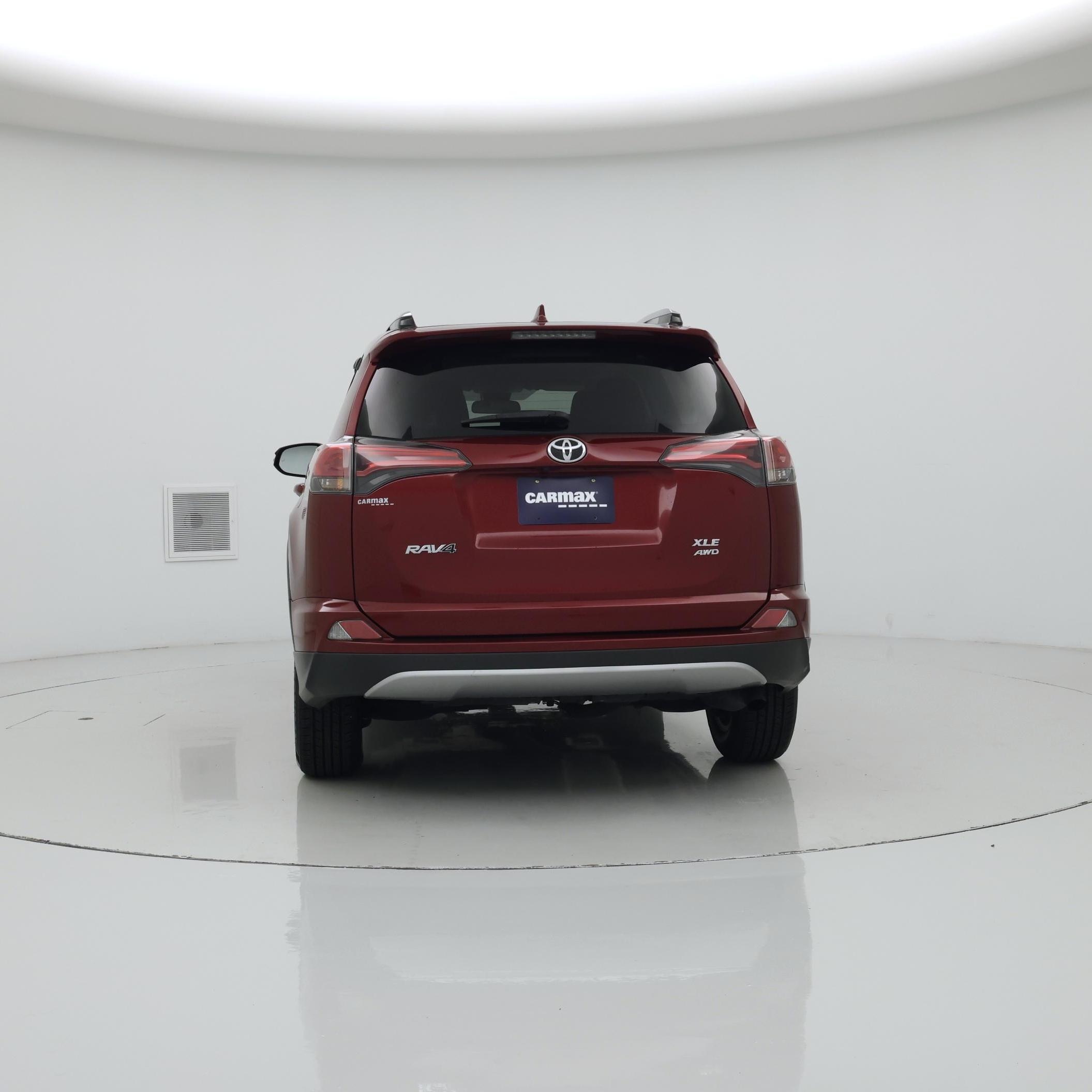 Thumbnail: 2018 Toyota RAV4 - 6