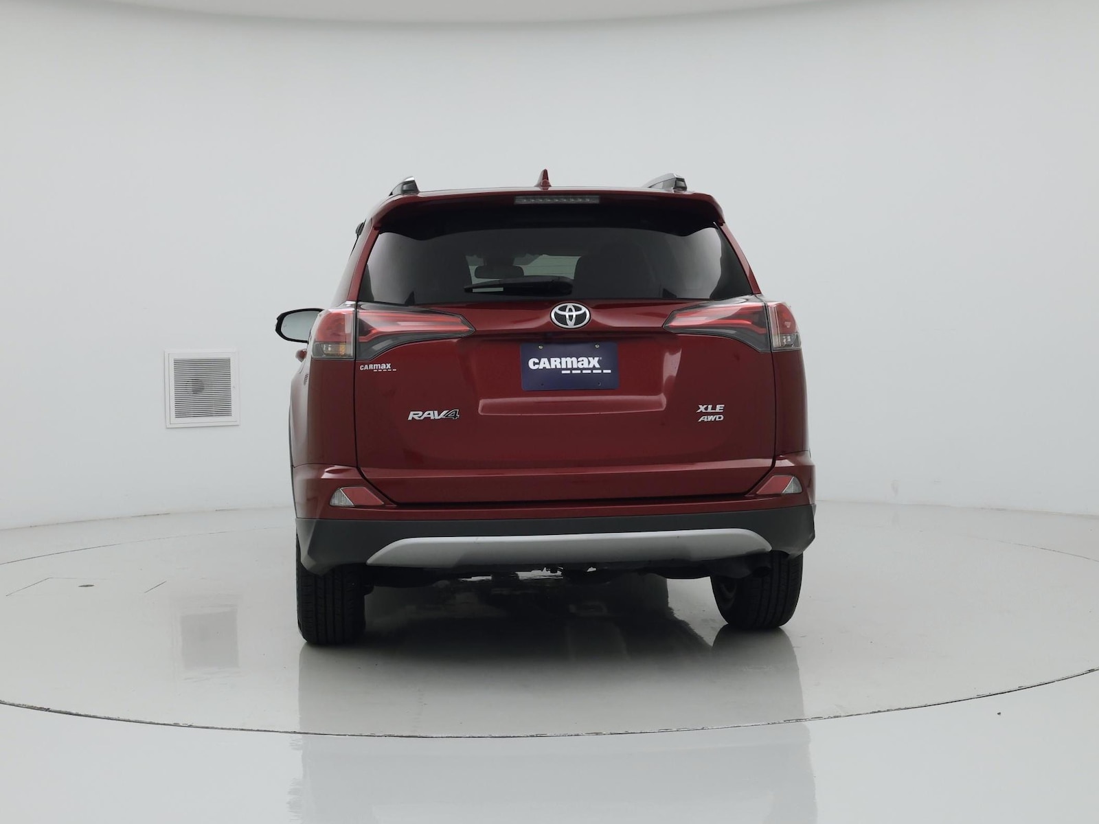 2018 Toyota RAV4 XLE - Photo 7
