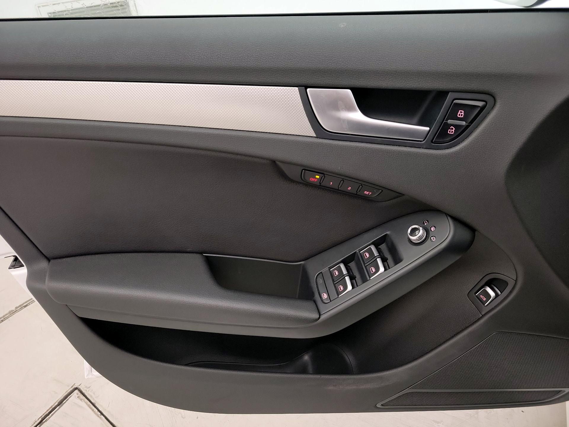 Thumbnail: 2015 Audi A4 - 12