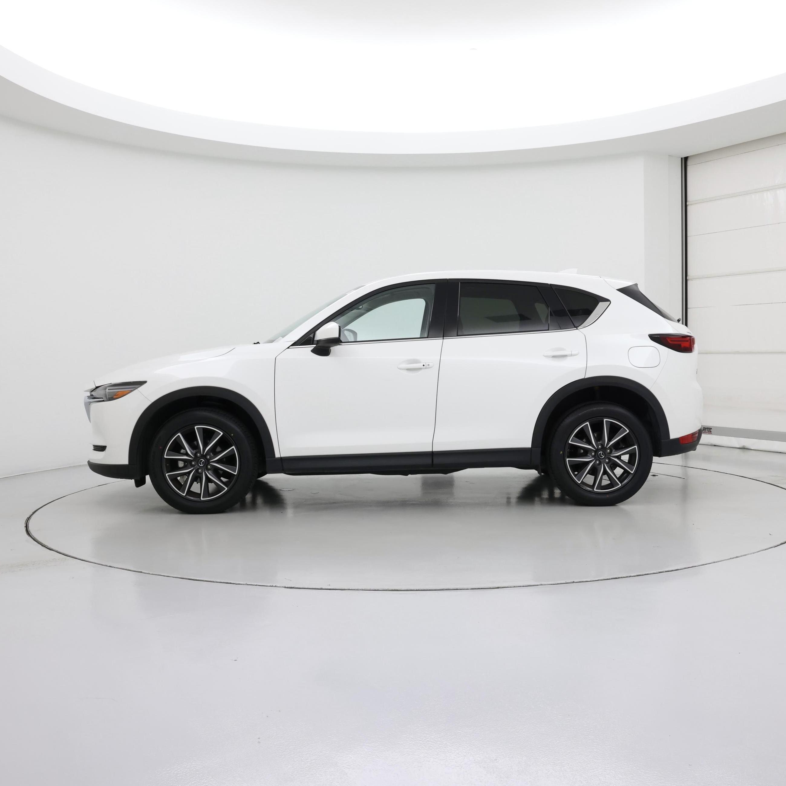 Thumbnail: 2017 Mazda CX-5 - 3