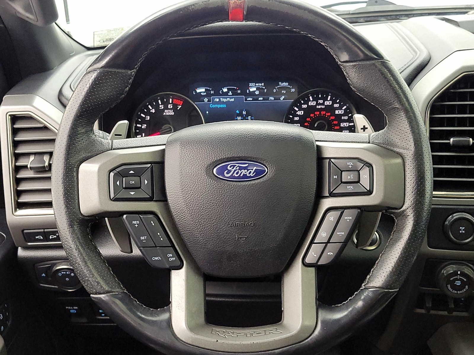 2020 Ford F-150 Raptor - Photo 11