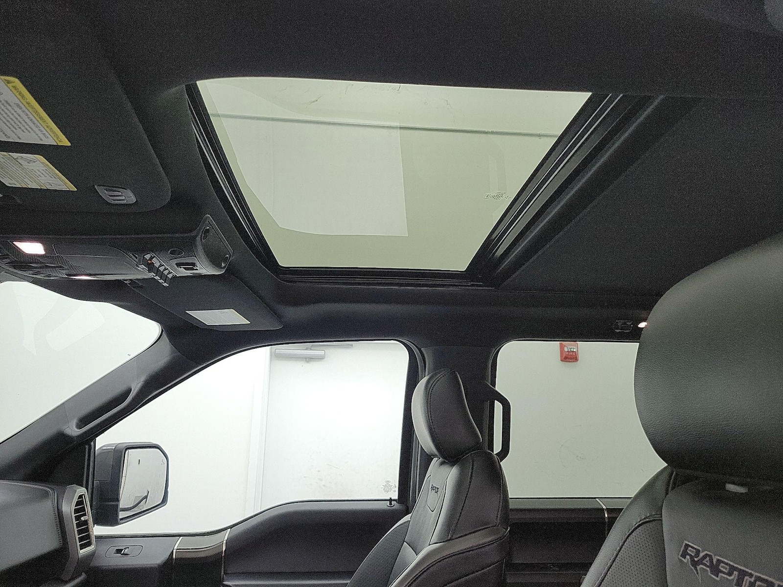 2020 Ford F-150 Raptor - Photo 21