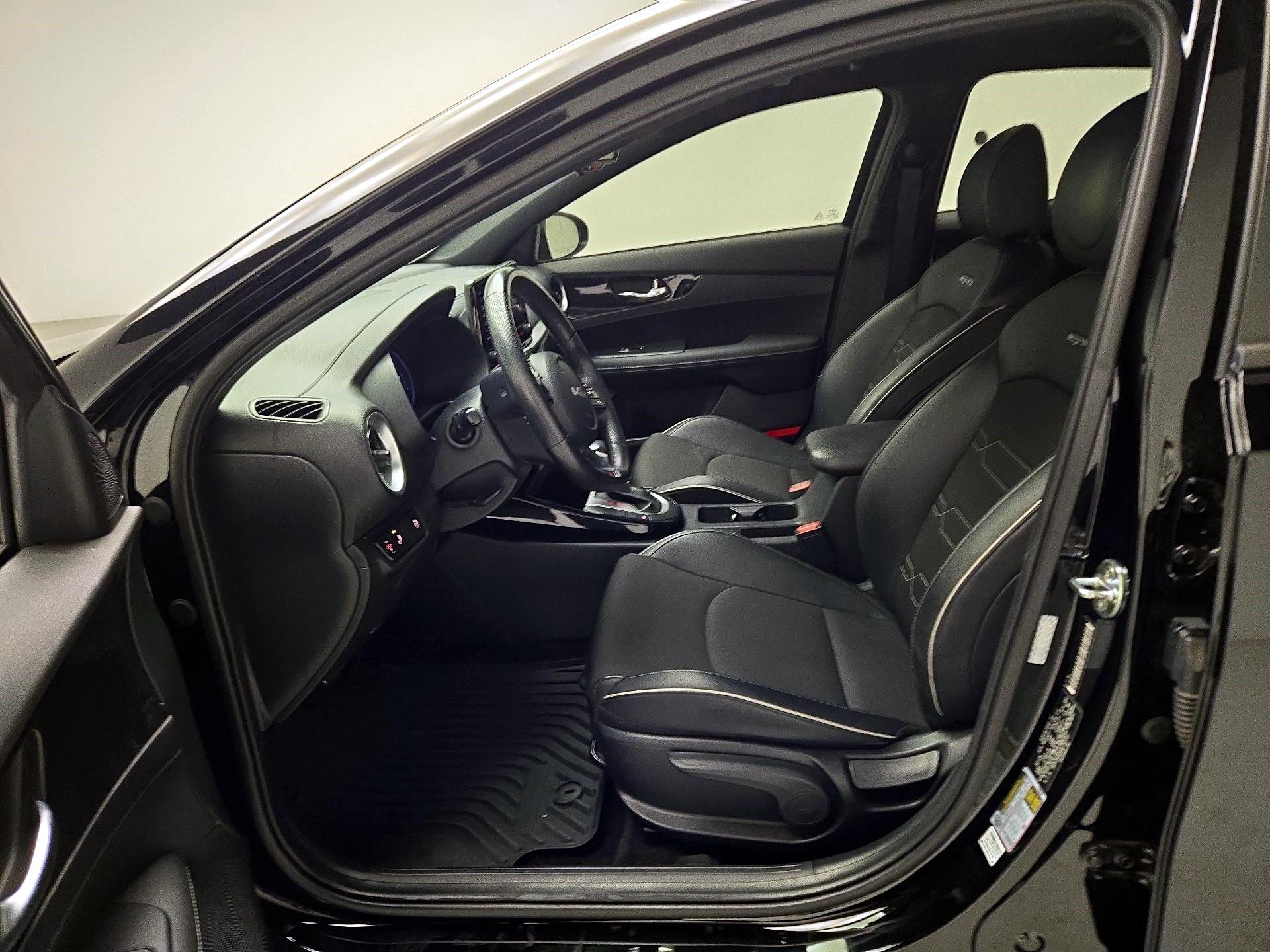 Thumbnail: 2024 Kia Forte - 9