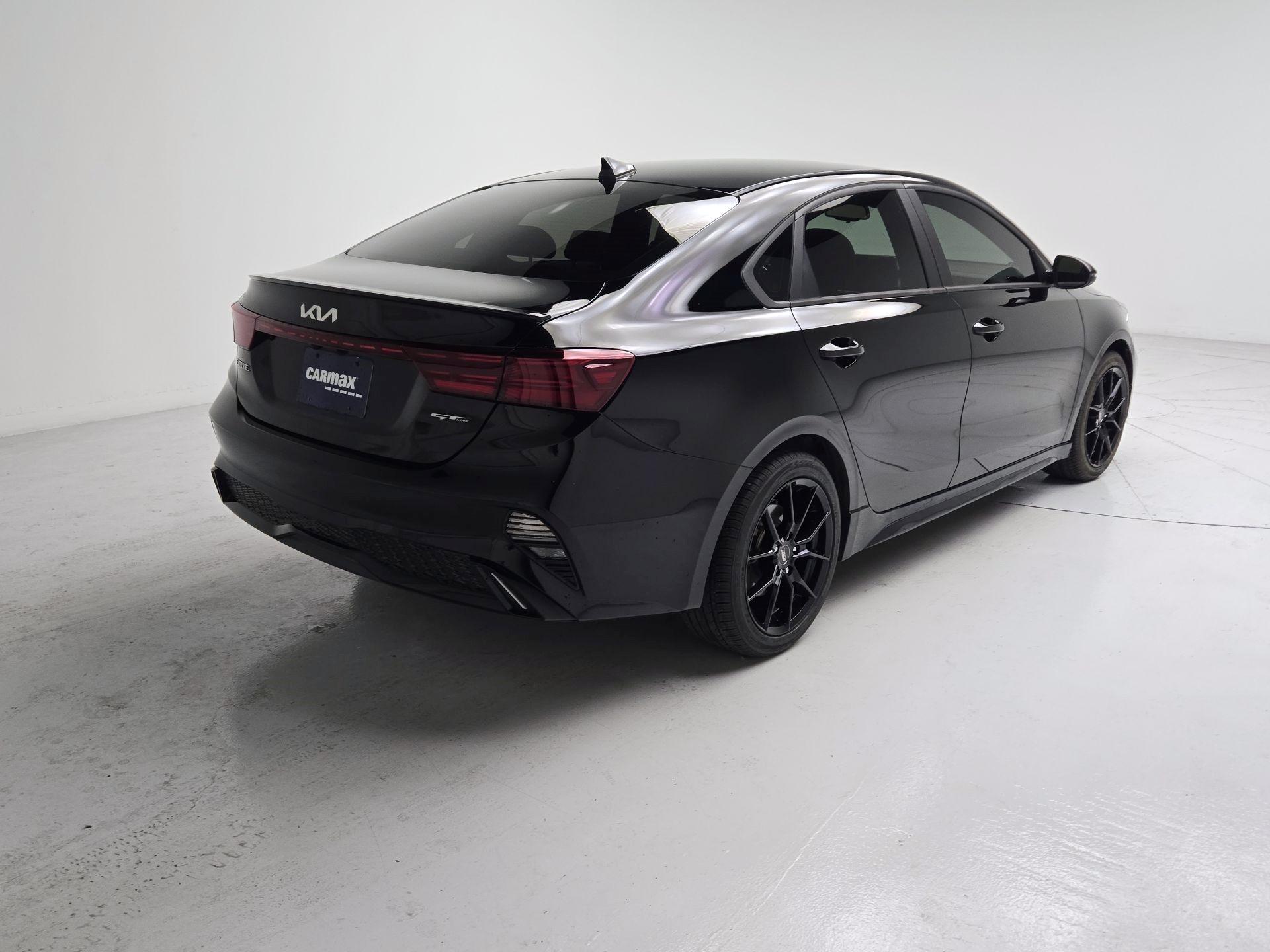 Thumbnail: 2024 Kia Forte - 5