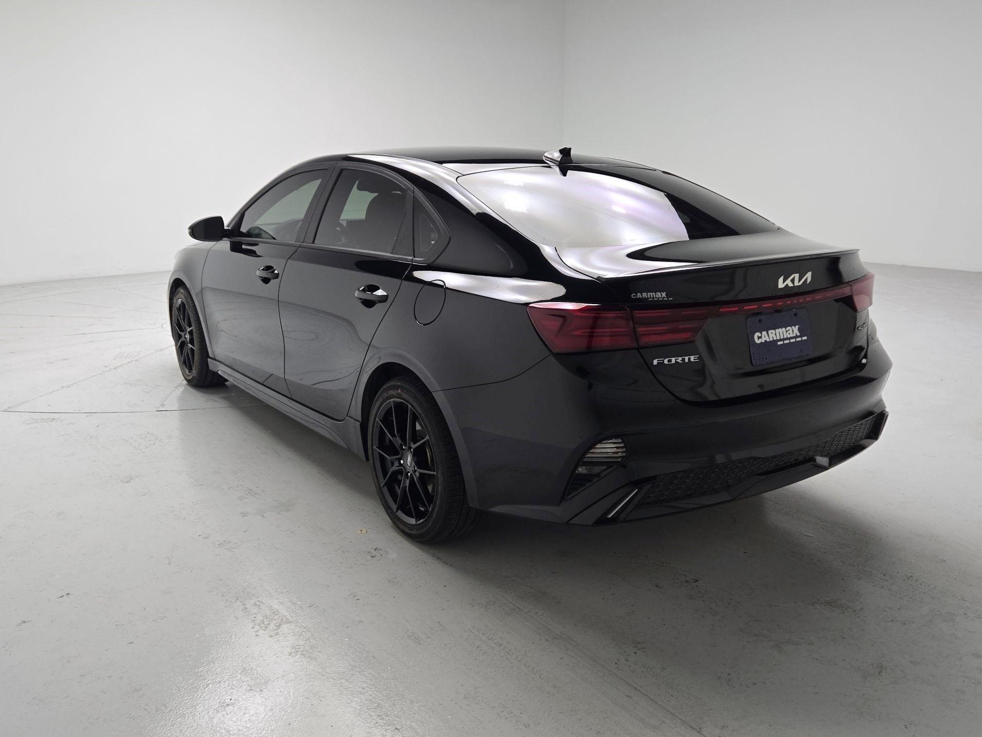 Thumbnail: 2024 Kia Forte - 7