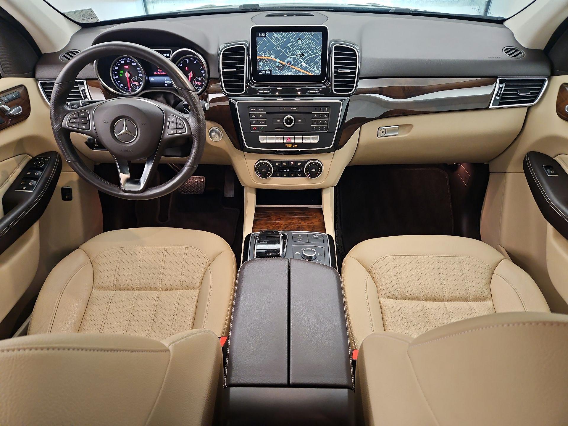Thumbnail: 2016 Mercedes-Benz GLE - 9
