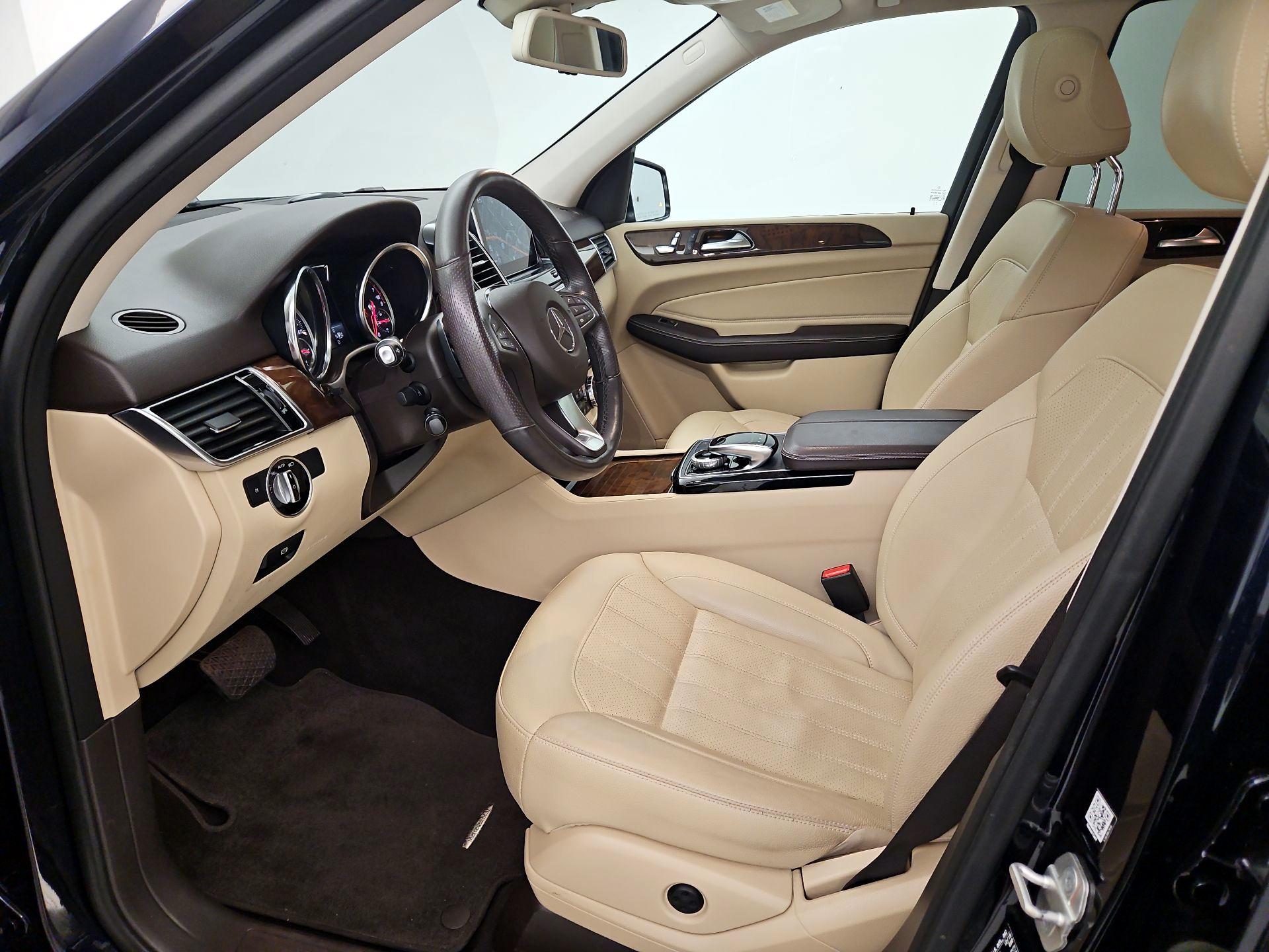 Thumbnail: 2016 Mercedes-Benz GLE - 11