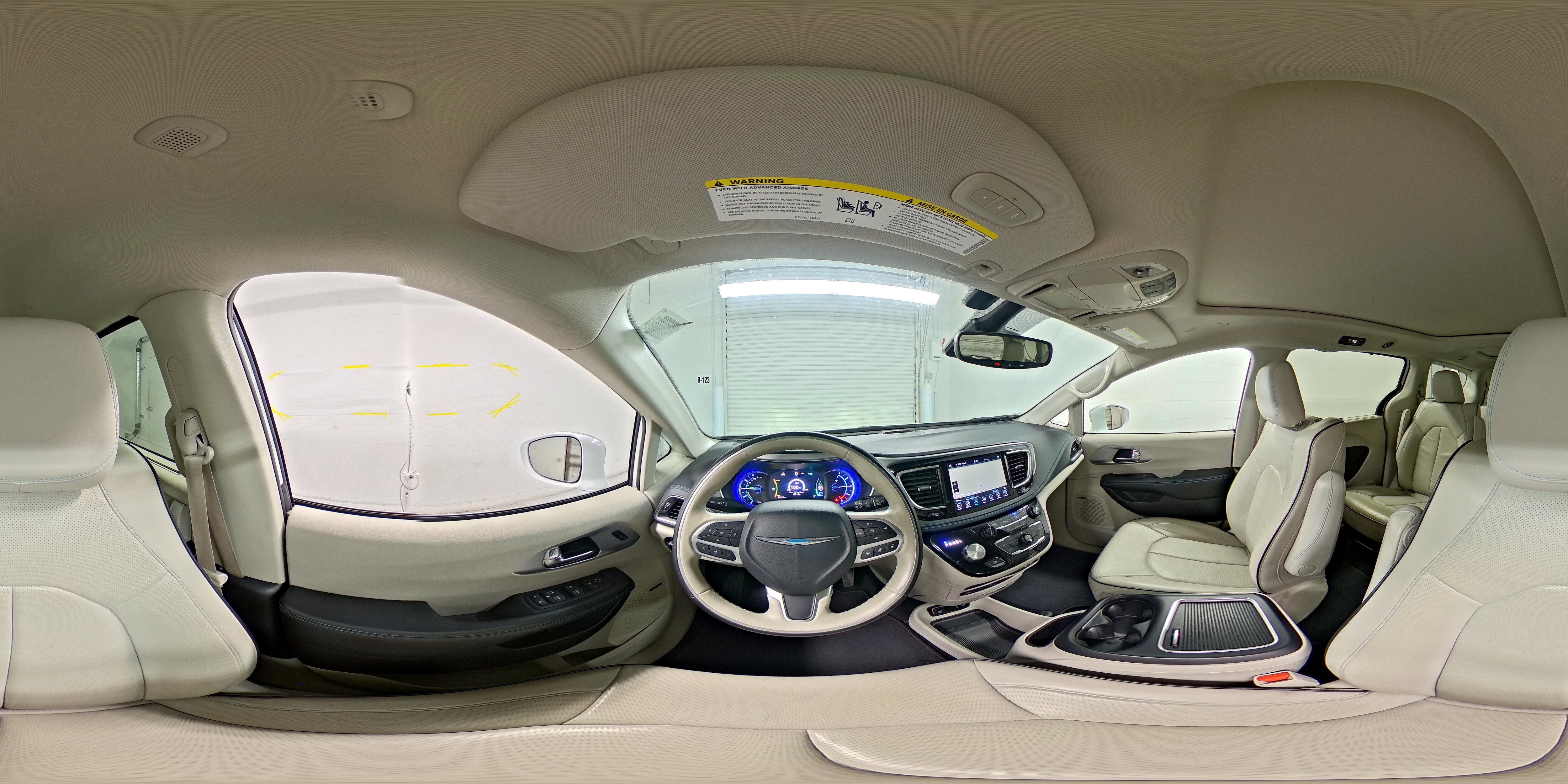 2020 Chrysler Pacifica Hybrid Limited - Photo 30