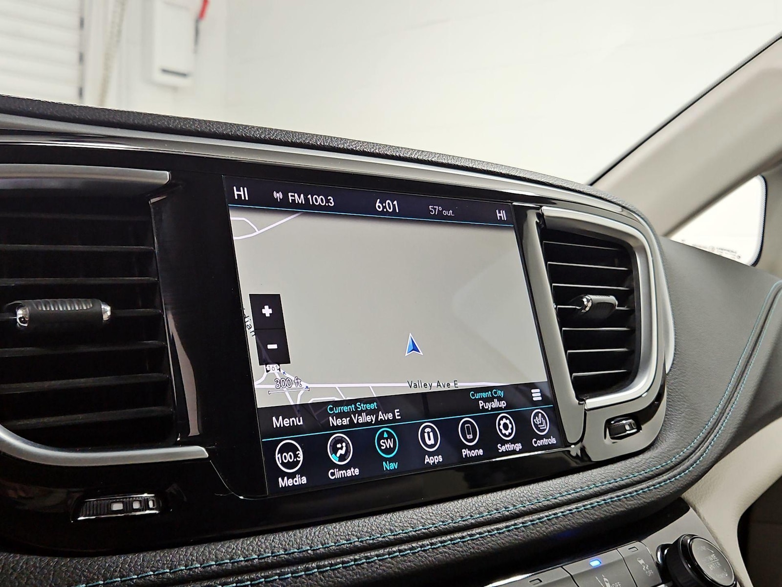 2020 Chrysler Pacifica Hybrid Limited - Photo 15