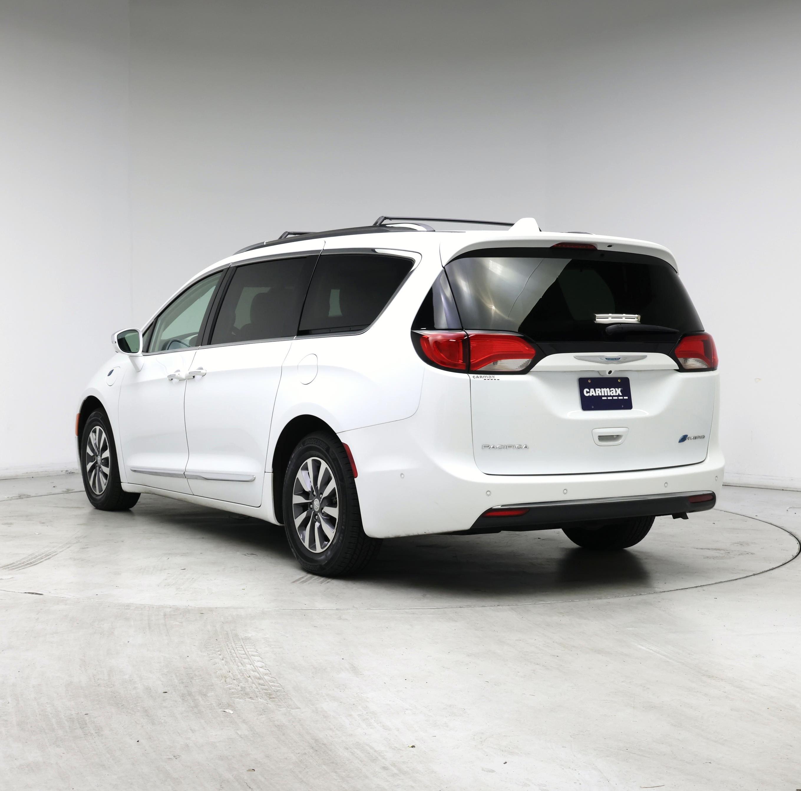 Thumbnail: 2020 Chrysler Pacifica - 2