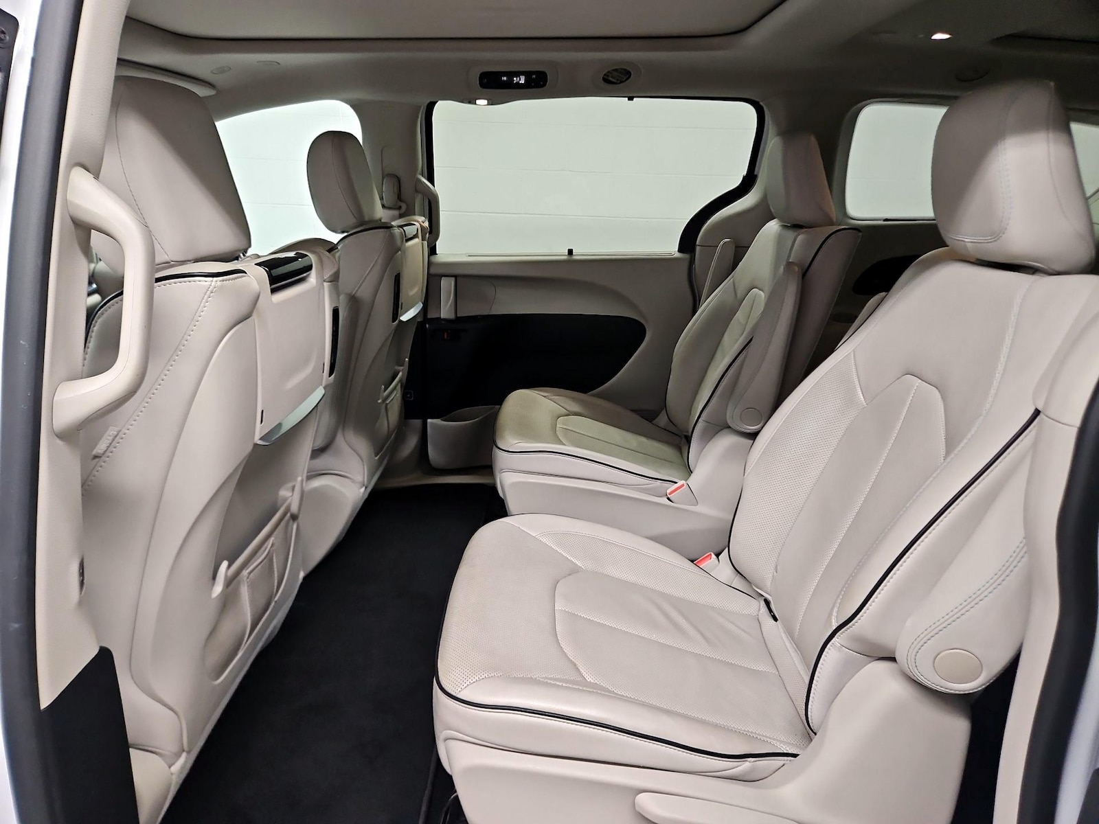 2020 Chrysler Pacifica Hybrid Limited - Photo 22