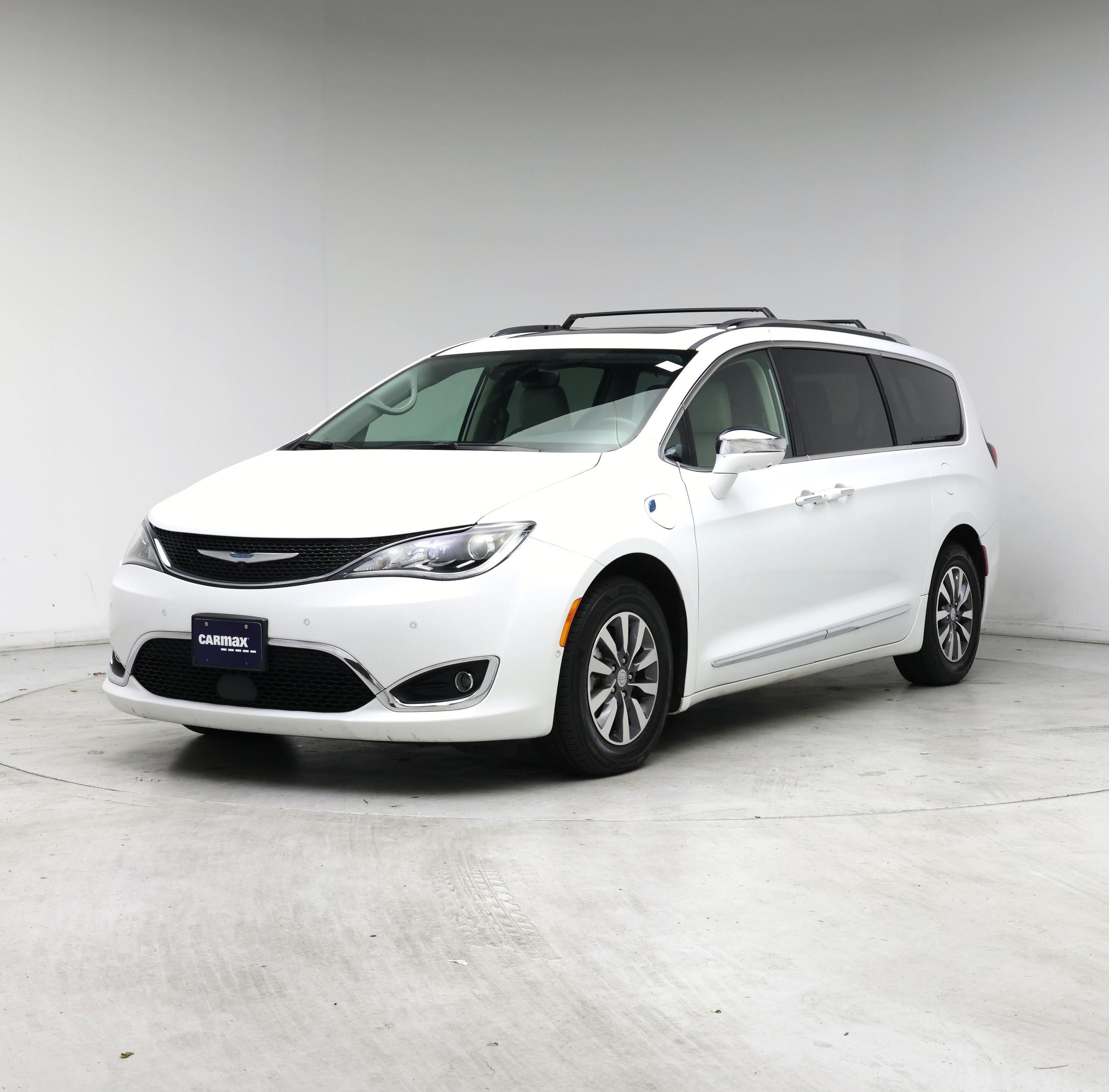 Thumbnail: 2020 Chrysler Pacifica - 4