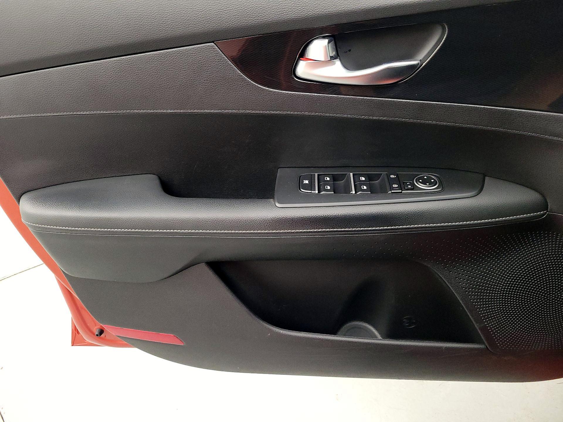 Thumbnail: 2023 Kia Forte - 12