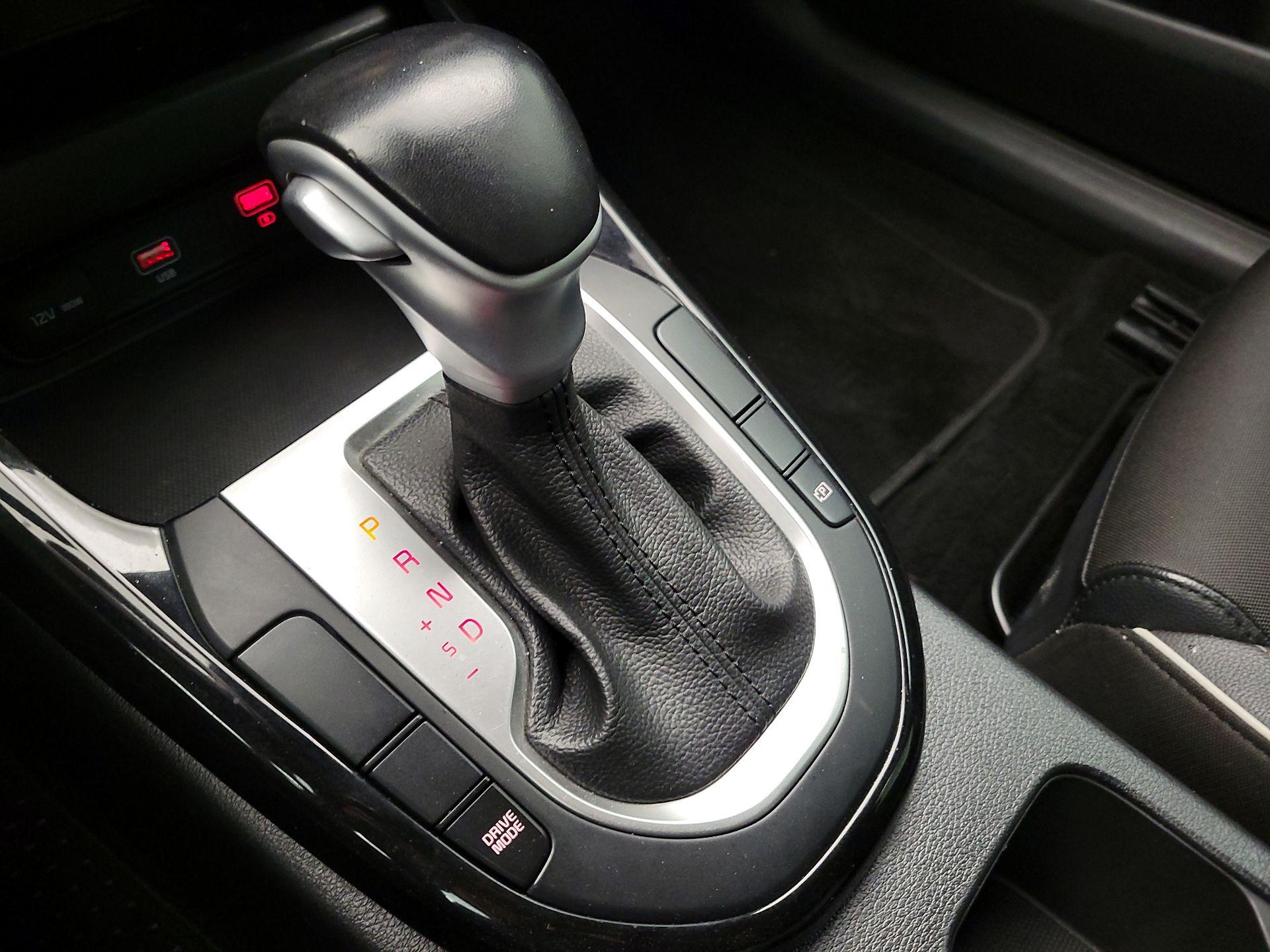Thumbnail: 2023 Kia Forte - 18