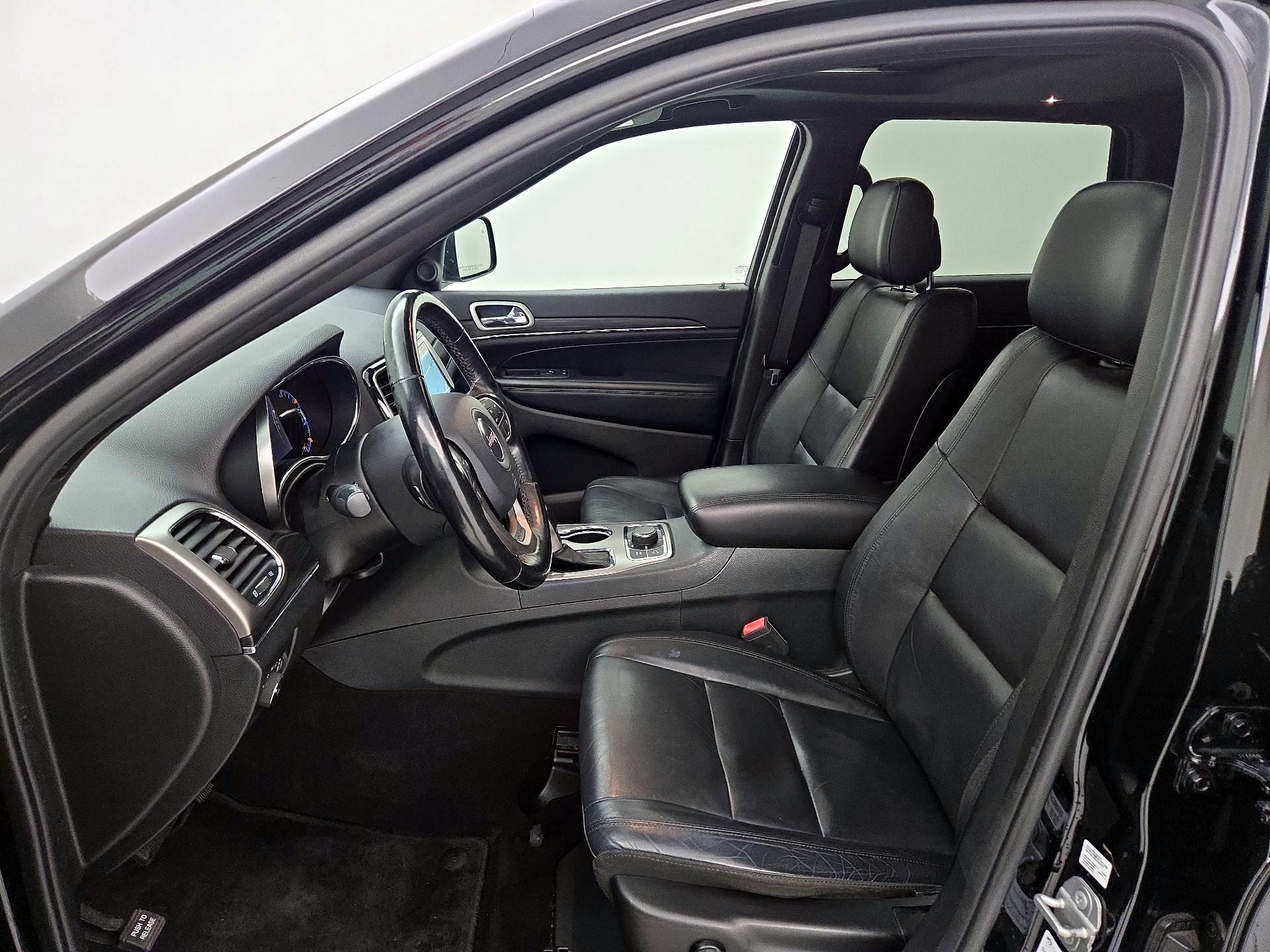 Thumbnail: 2020 Jeep Grand Cherokee - 11