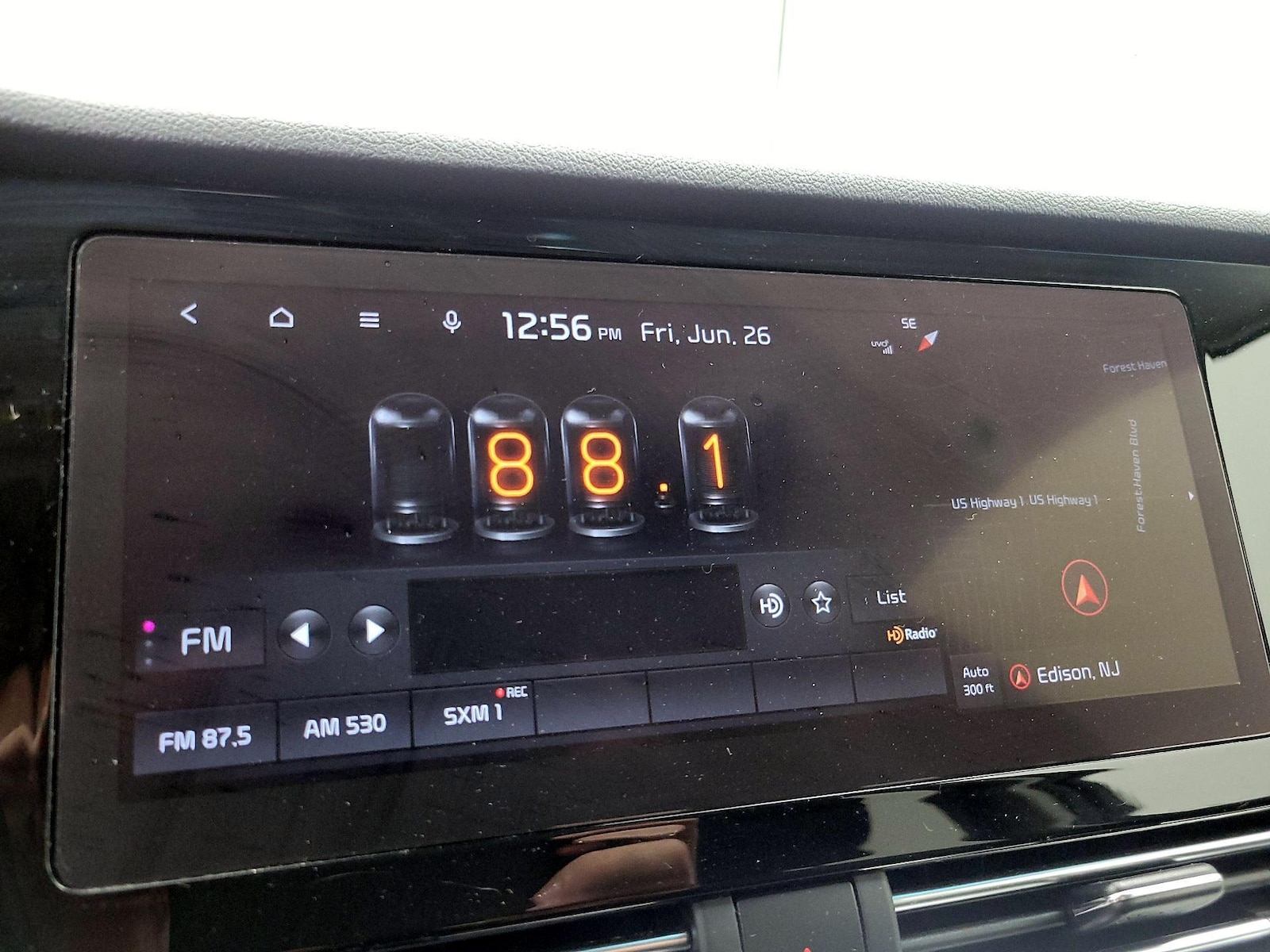 2022 Kia Niro Touring SE - Photo 17