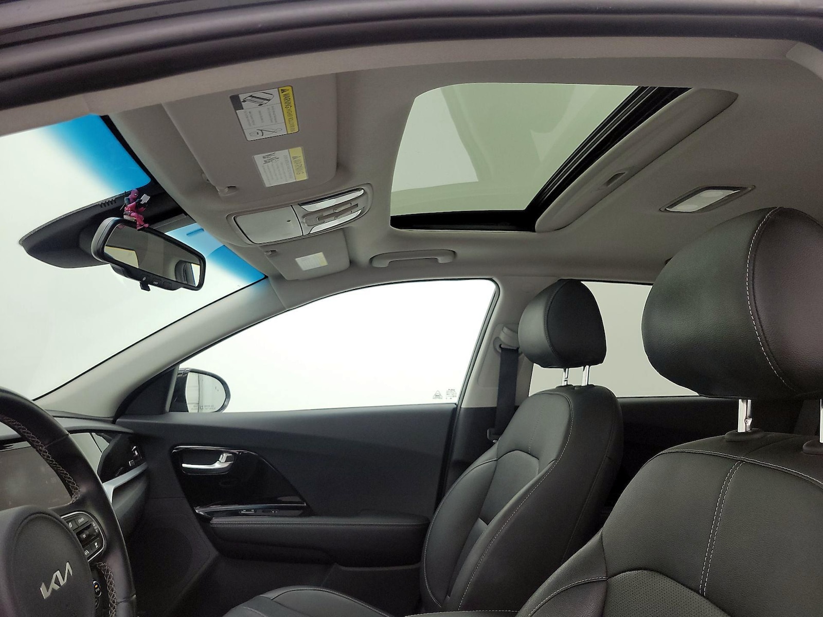 2022 Kia Niro Touring SE - Photo 21