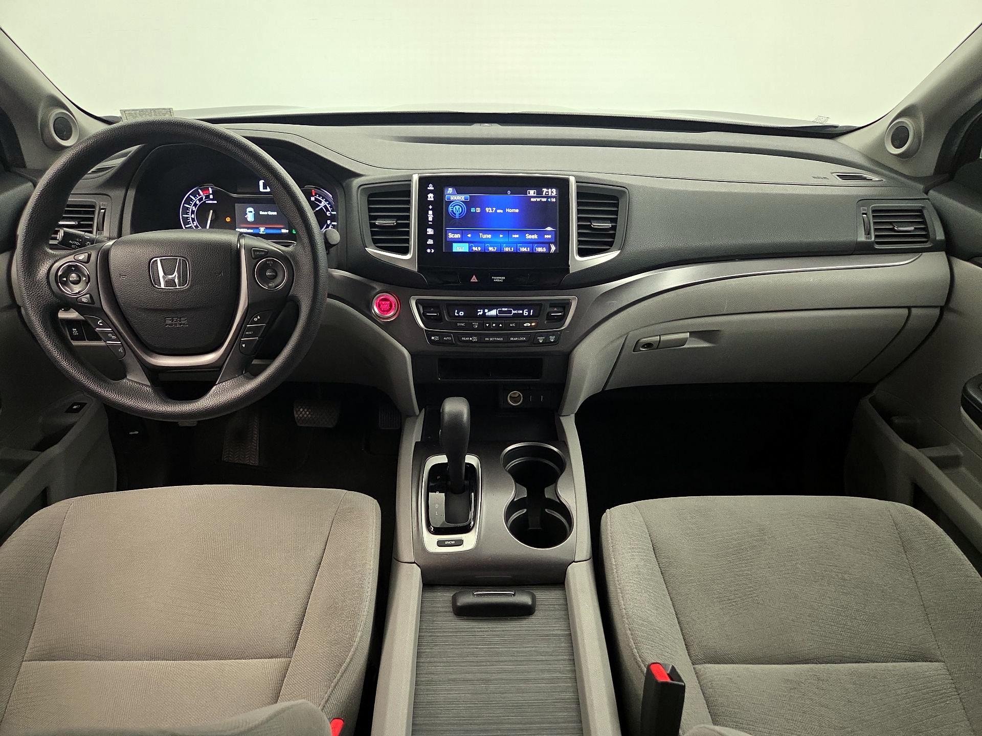 Thumbnail: 2018 Honda Pilot - 9