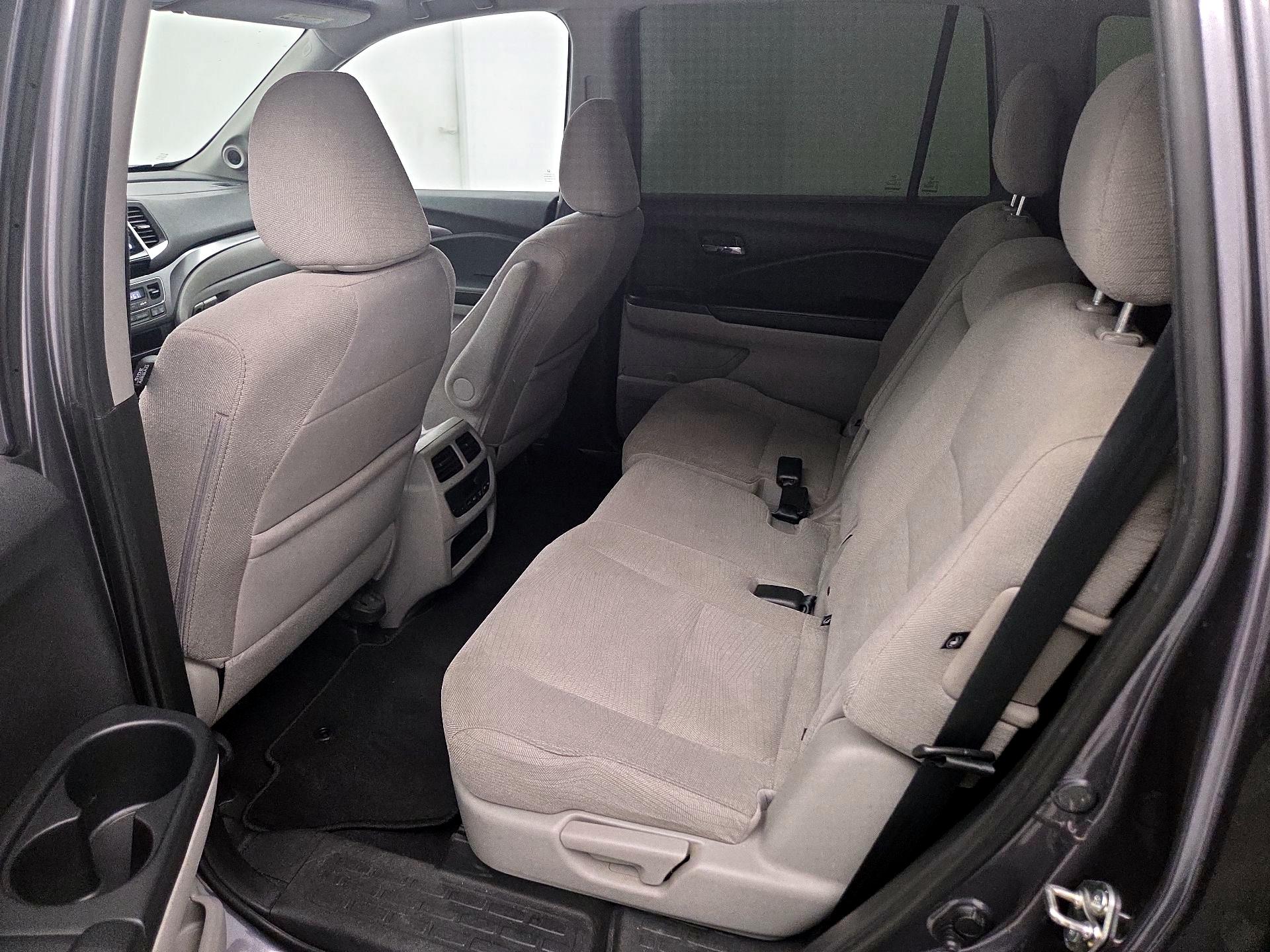 Thumbnail: 2018 Honda Pilot - 19