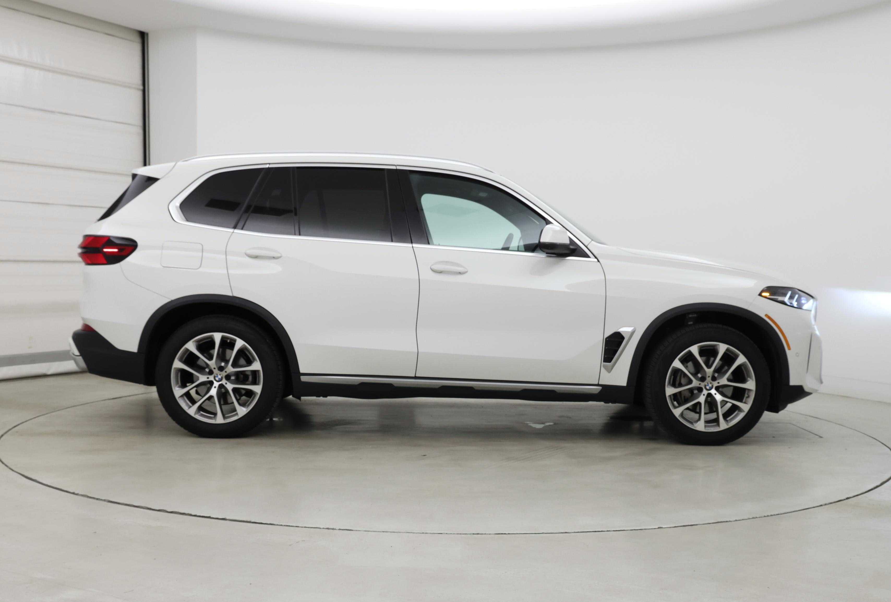 Thumbnail: 2024 BMW X5 - 7