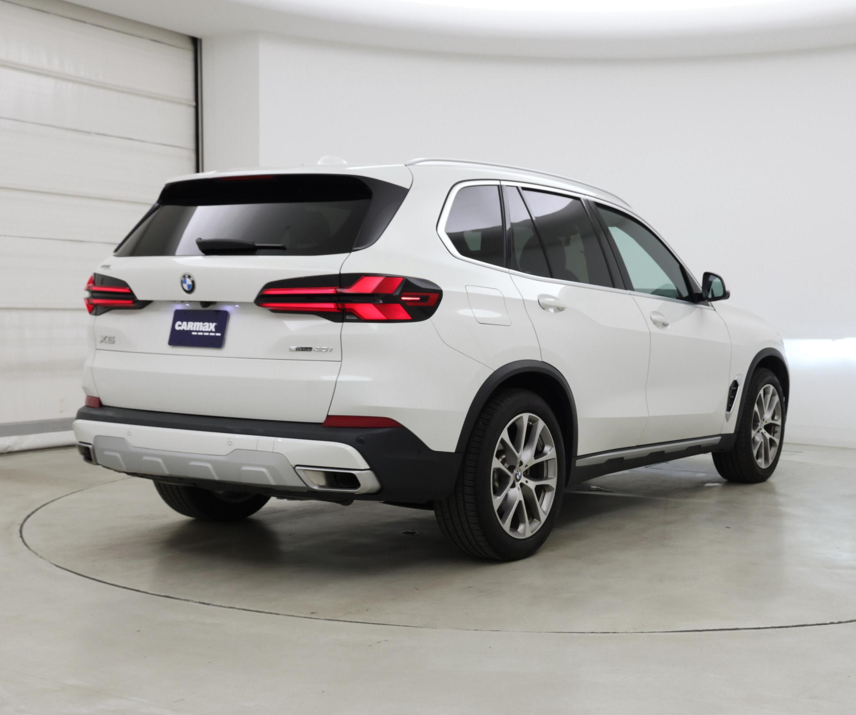 Thumbnail: 2024 BMW X5 - 8