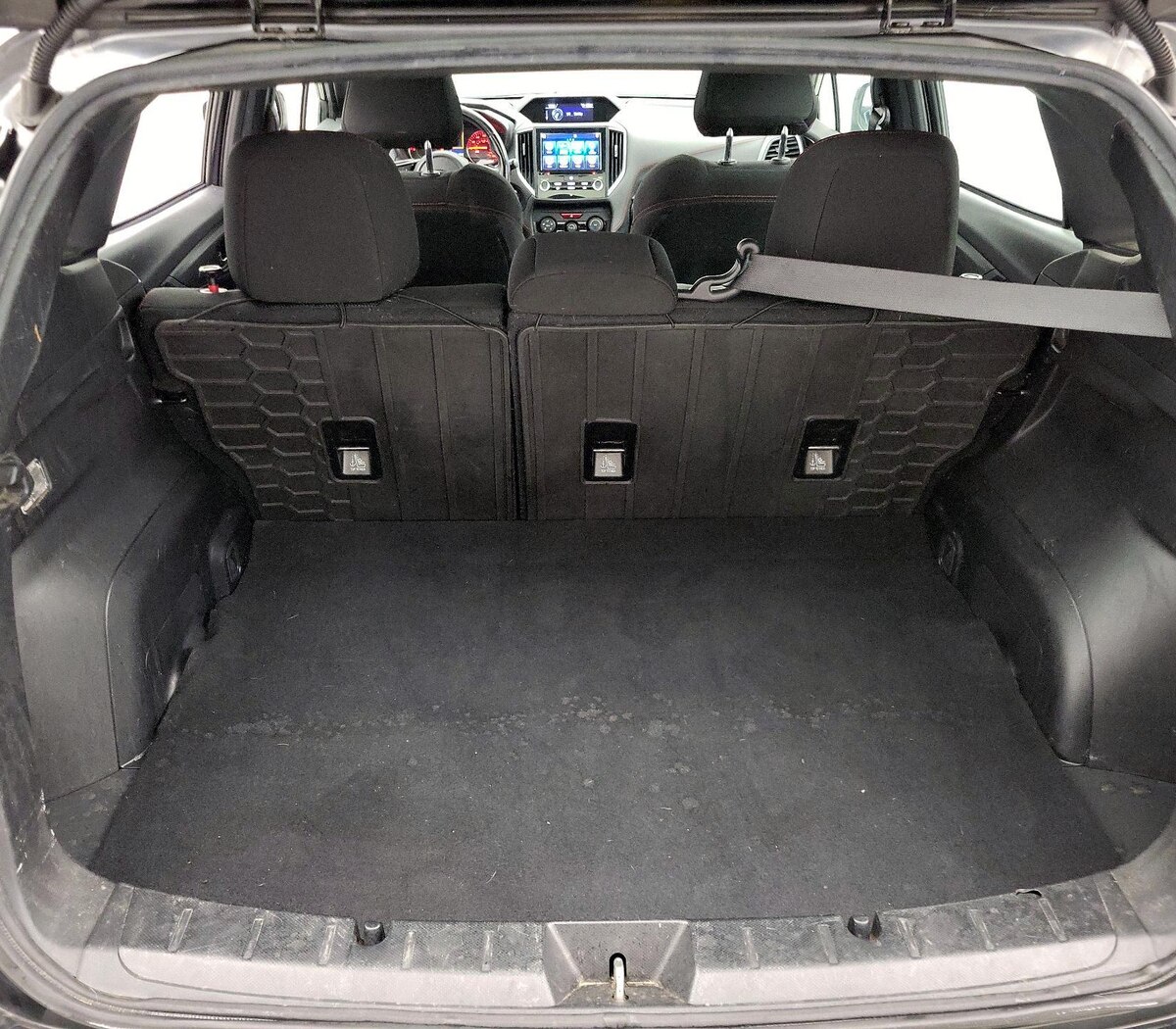 Trunk/Cargo (Seats Up)