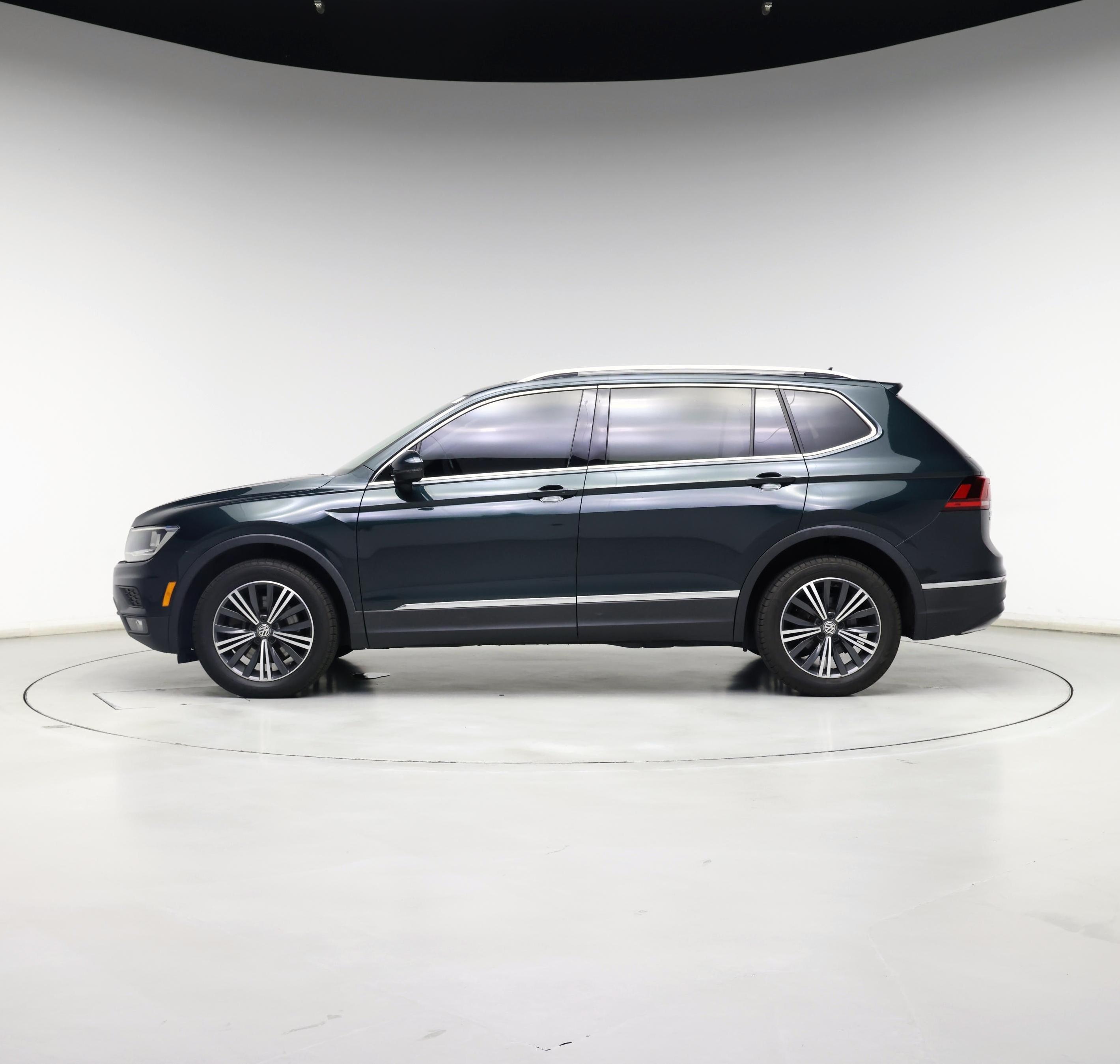 Thumbnail: 2018 Volkswagen Tiguan - 3