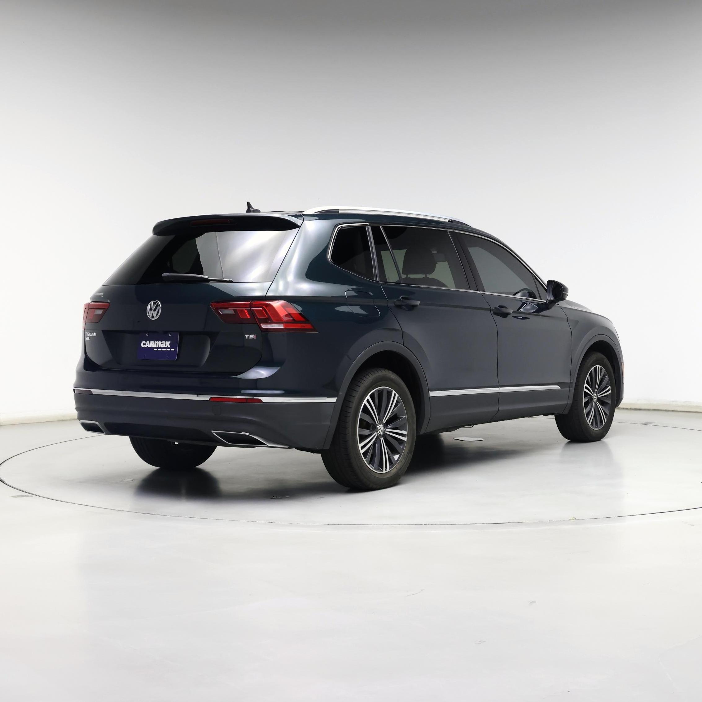 Thumbnail: 2018 Volkswagen Tiguan - 8