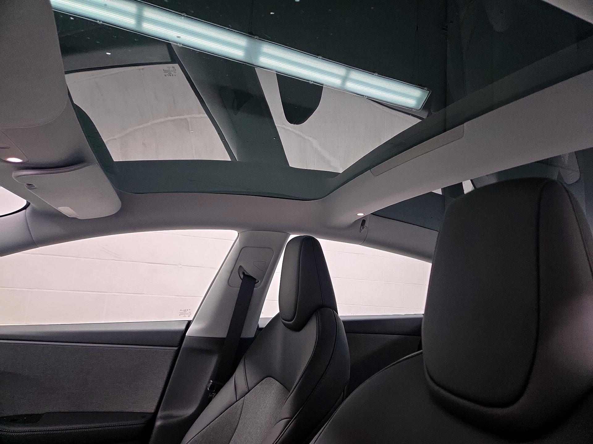 Thumbnail: 2025 Tesla Model 3 - 18