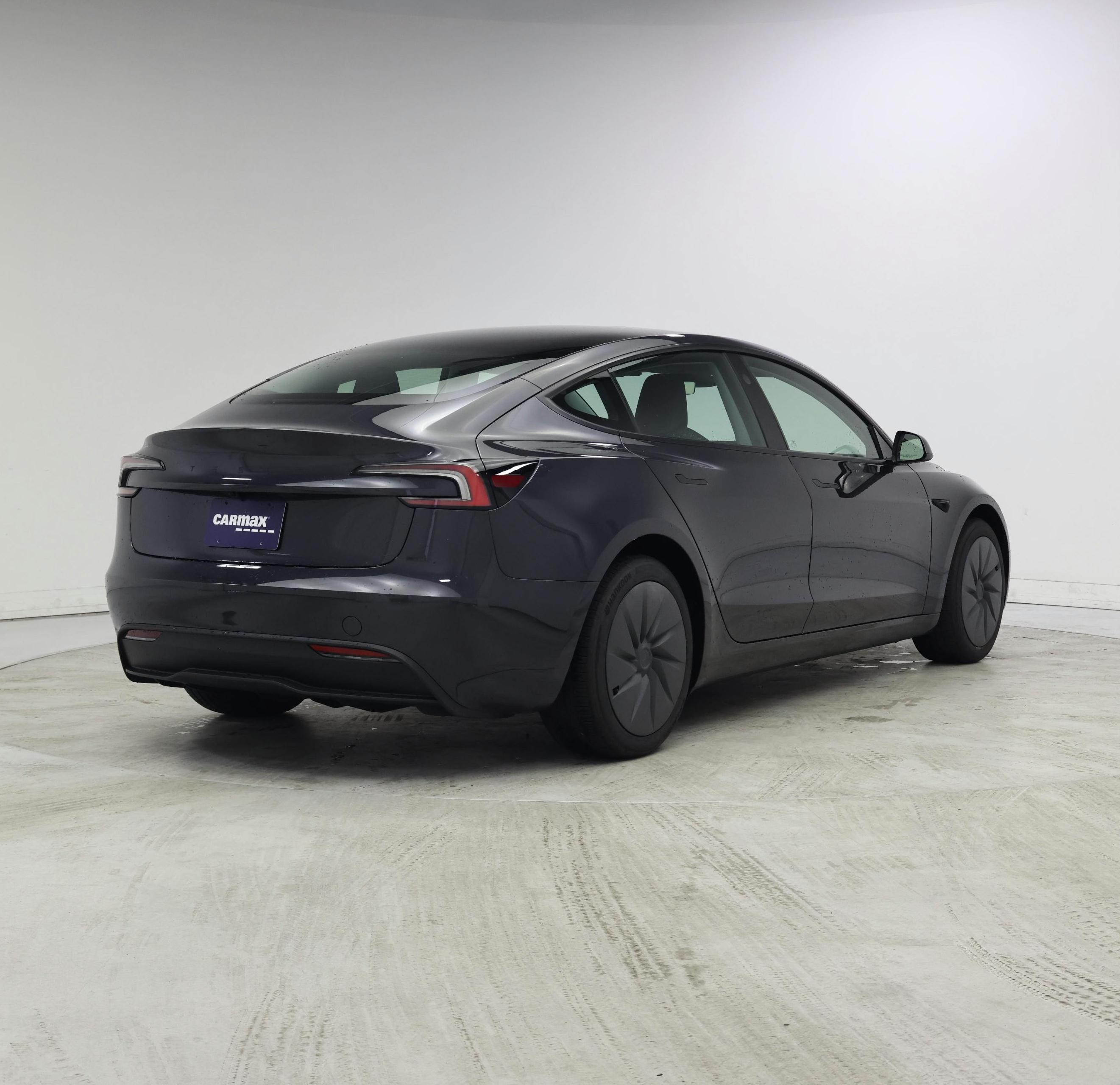 Thumbnail: 2025 Tesla Model 3 - 8